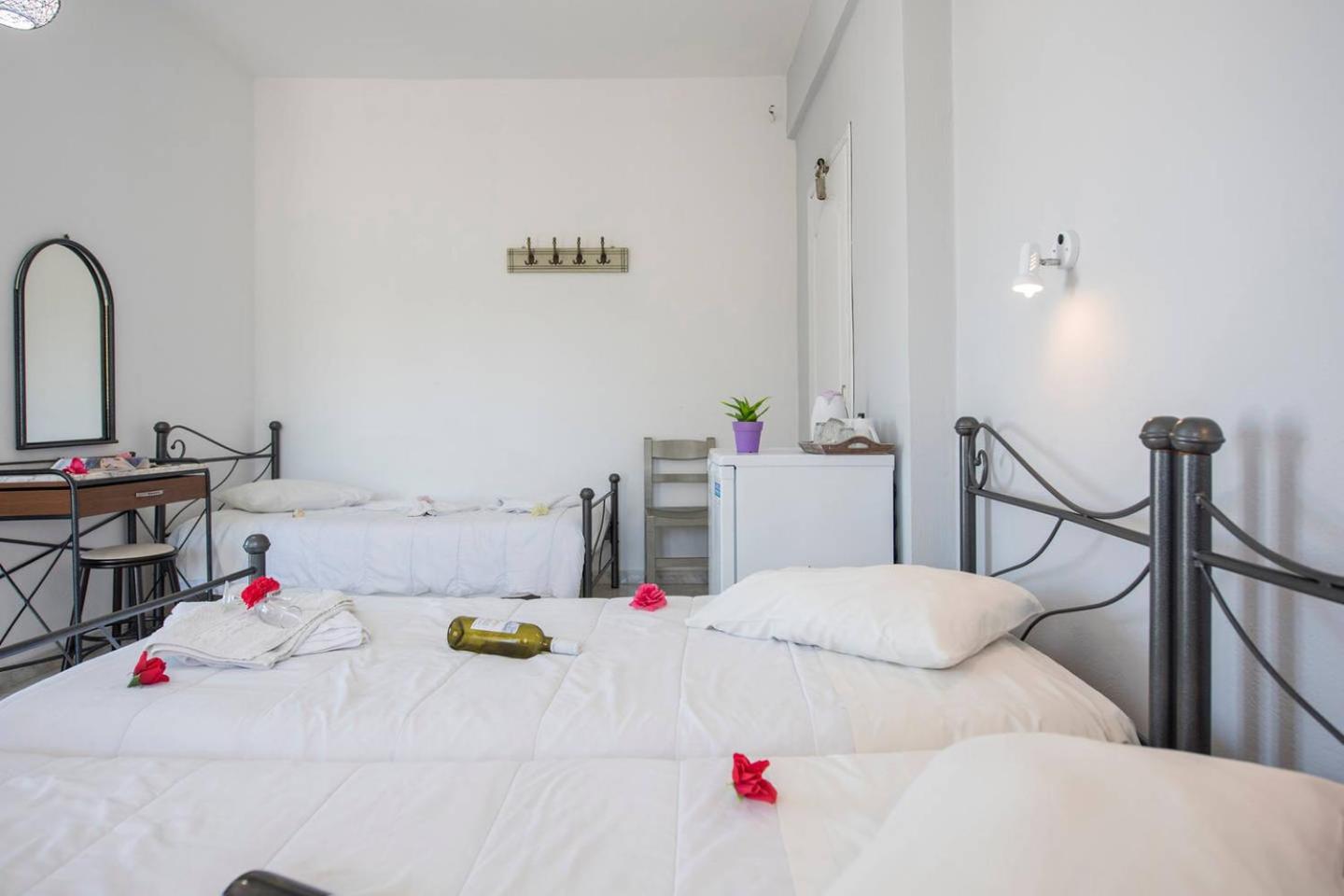 Double or Twin Room - Photo 42