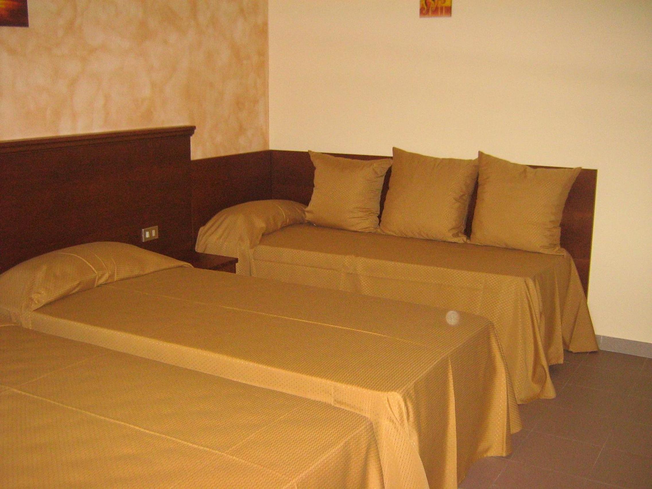 Triple Room photo 2