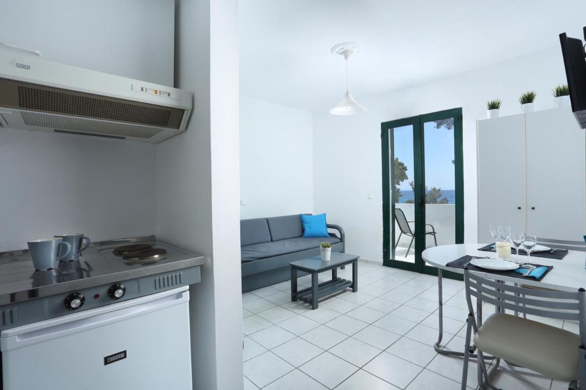 Apartment - Split Level Sea View  photo 3