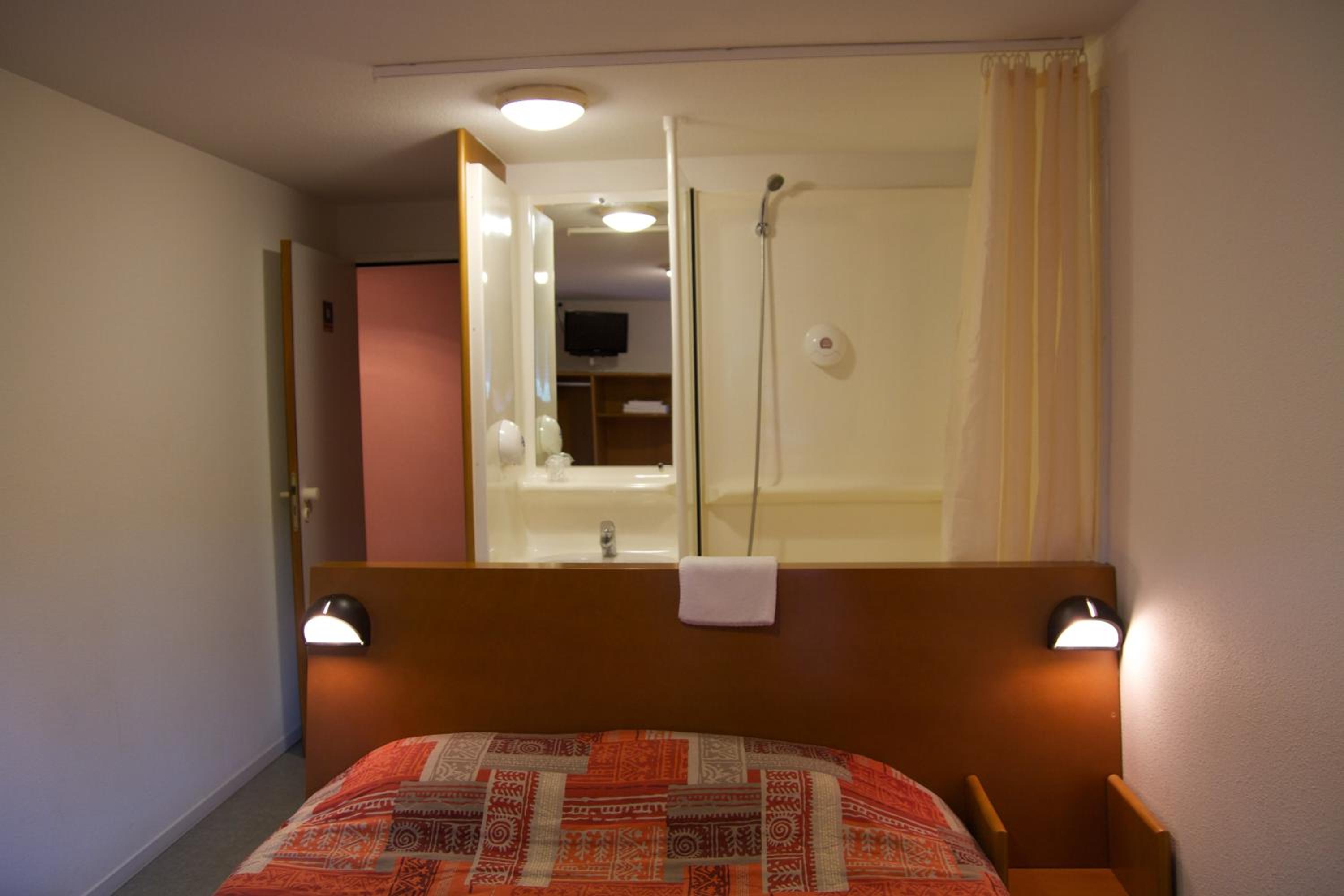 Double Room - Photo 2