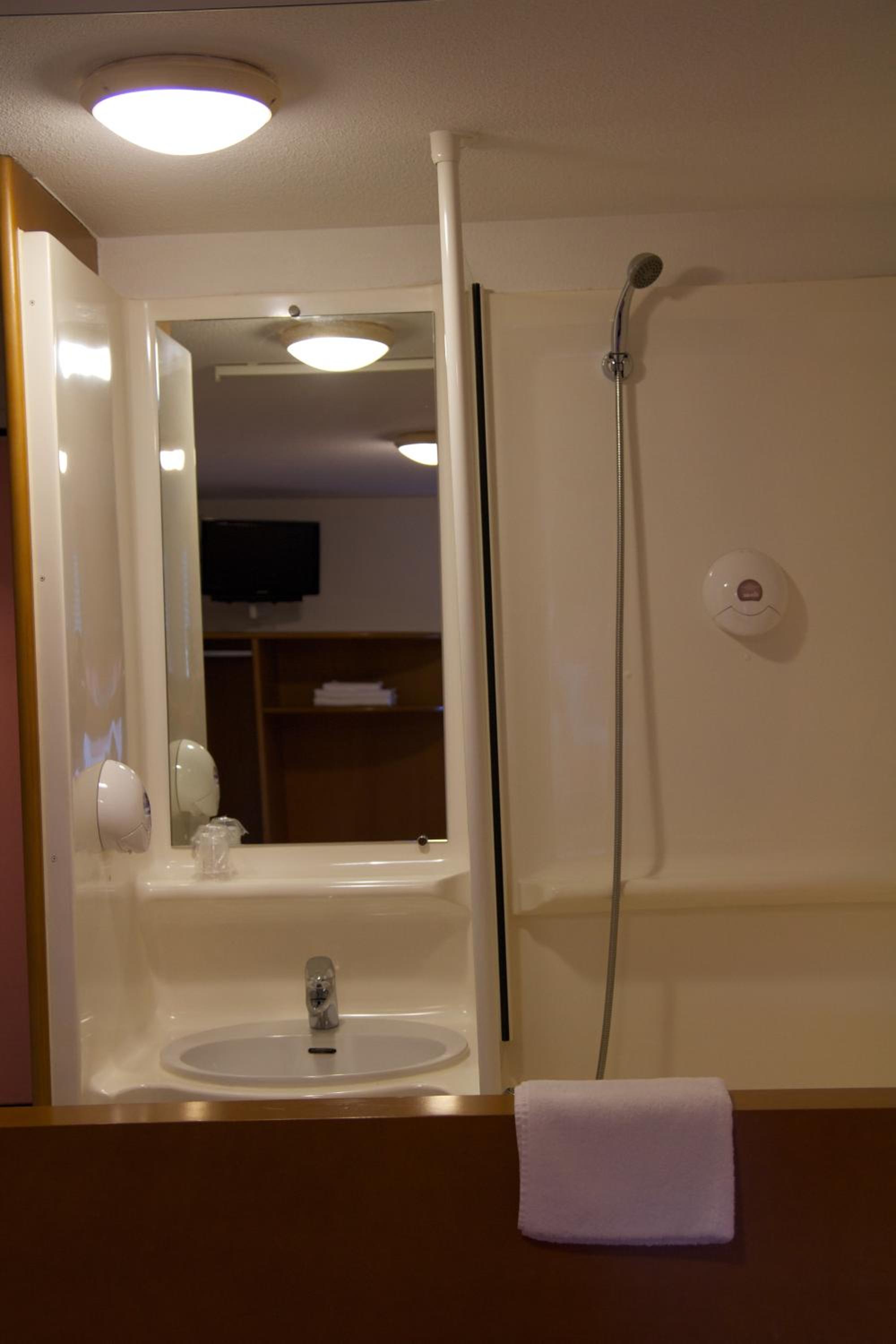 Double Room - Photo 4