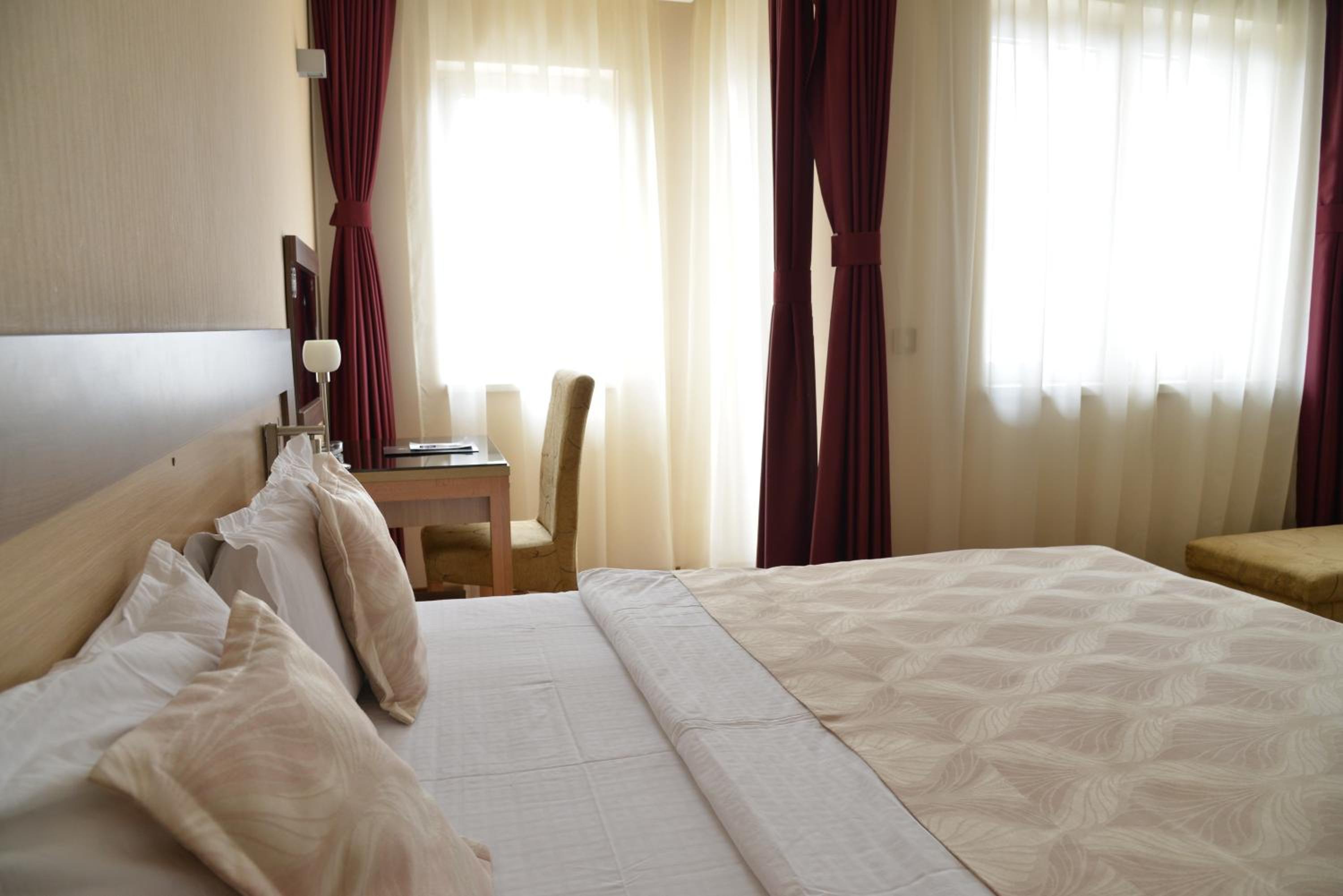 Special Offer - Deluxe Double Or Twin Room With Wellness Package