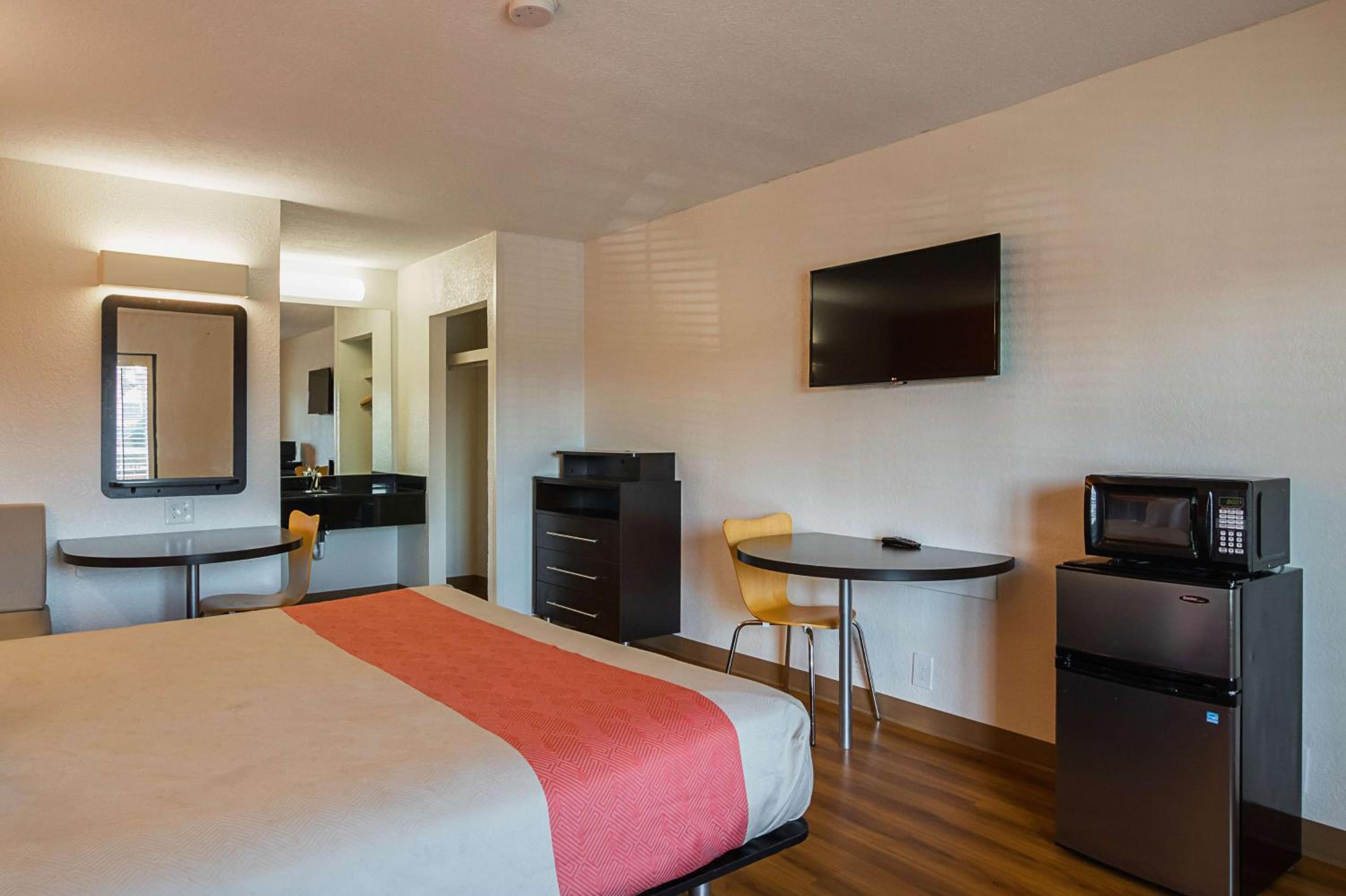 Motel 6-Savannah, GA - Midtown, Photo 3