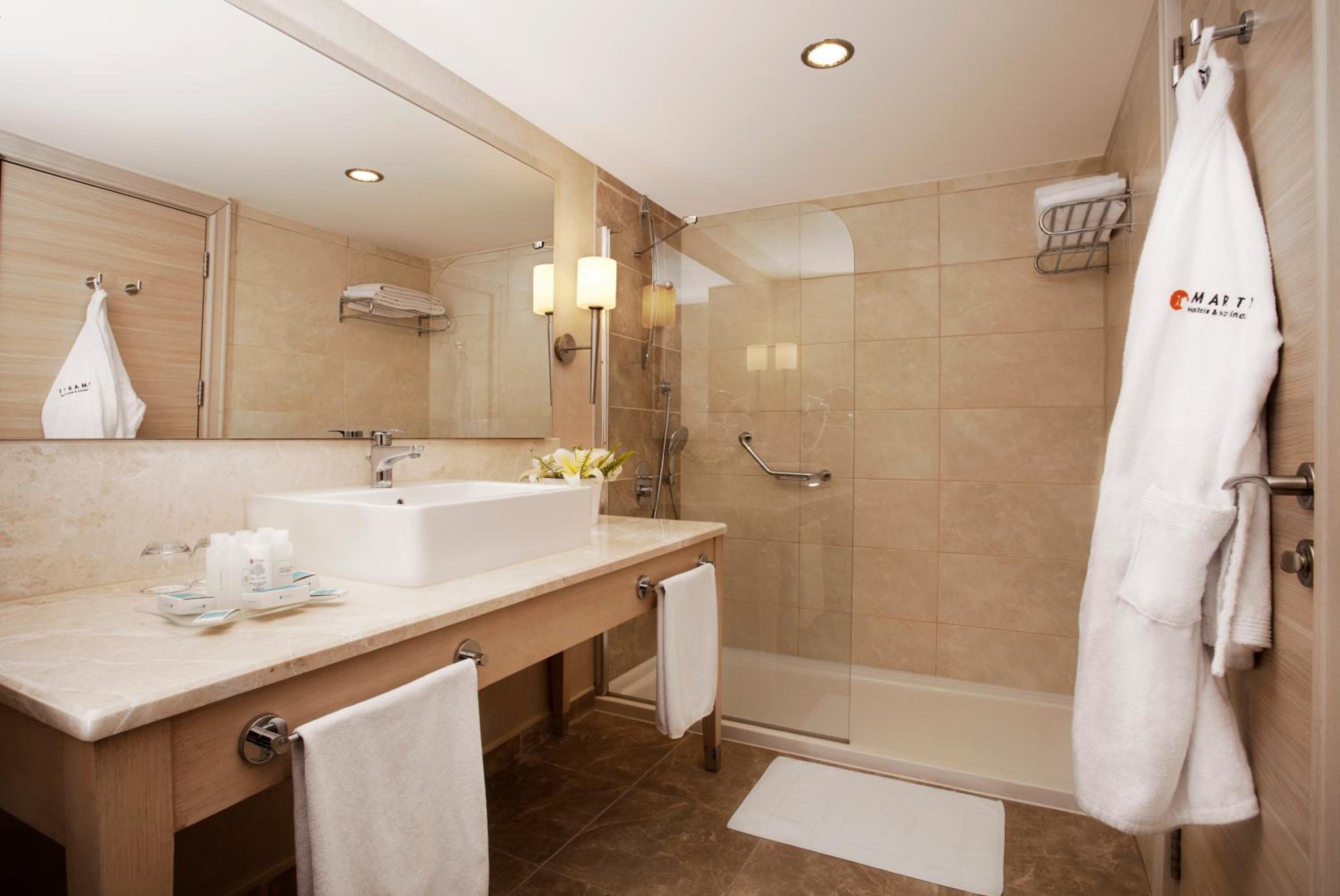Superior Deluxe Double Room  photo 3