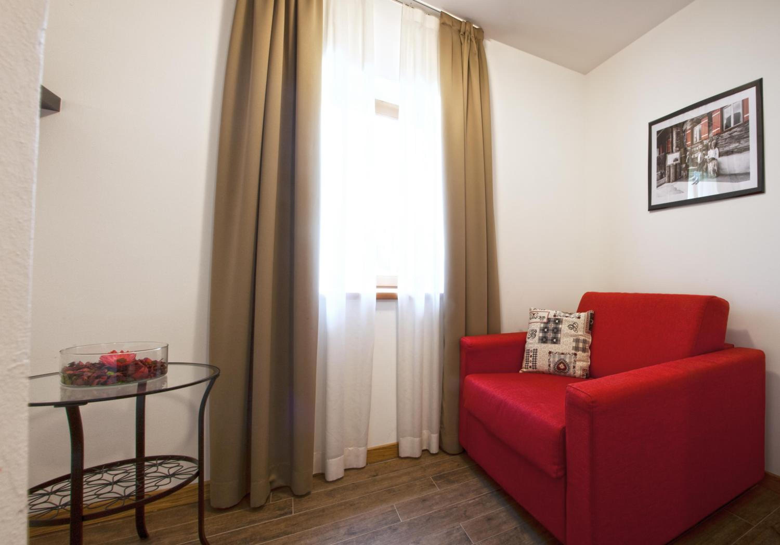 Premium Two-Bedroom Apartment with Balcony photo 3