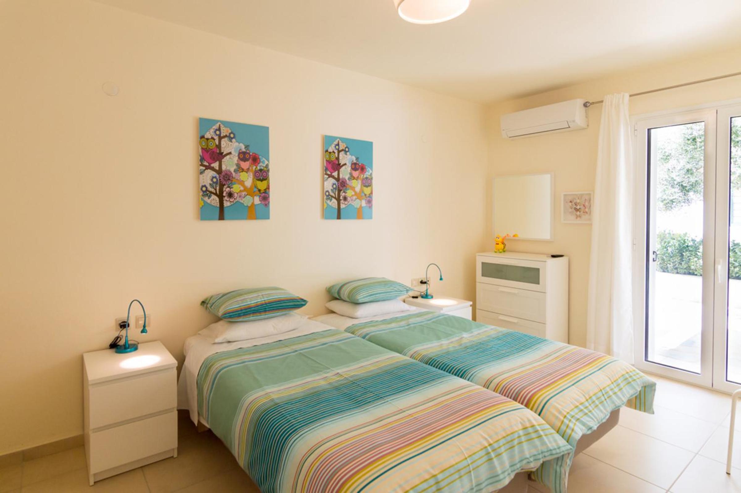 Two-Bedroom House photo 3
