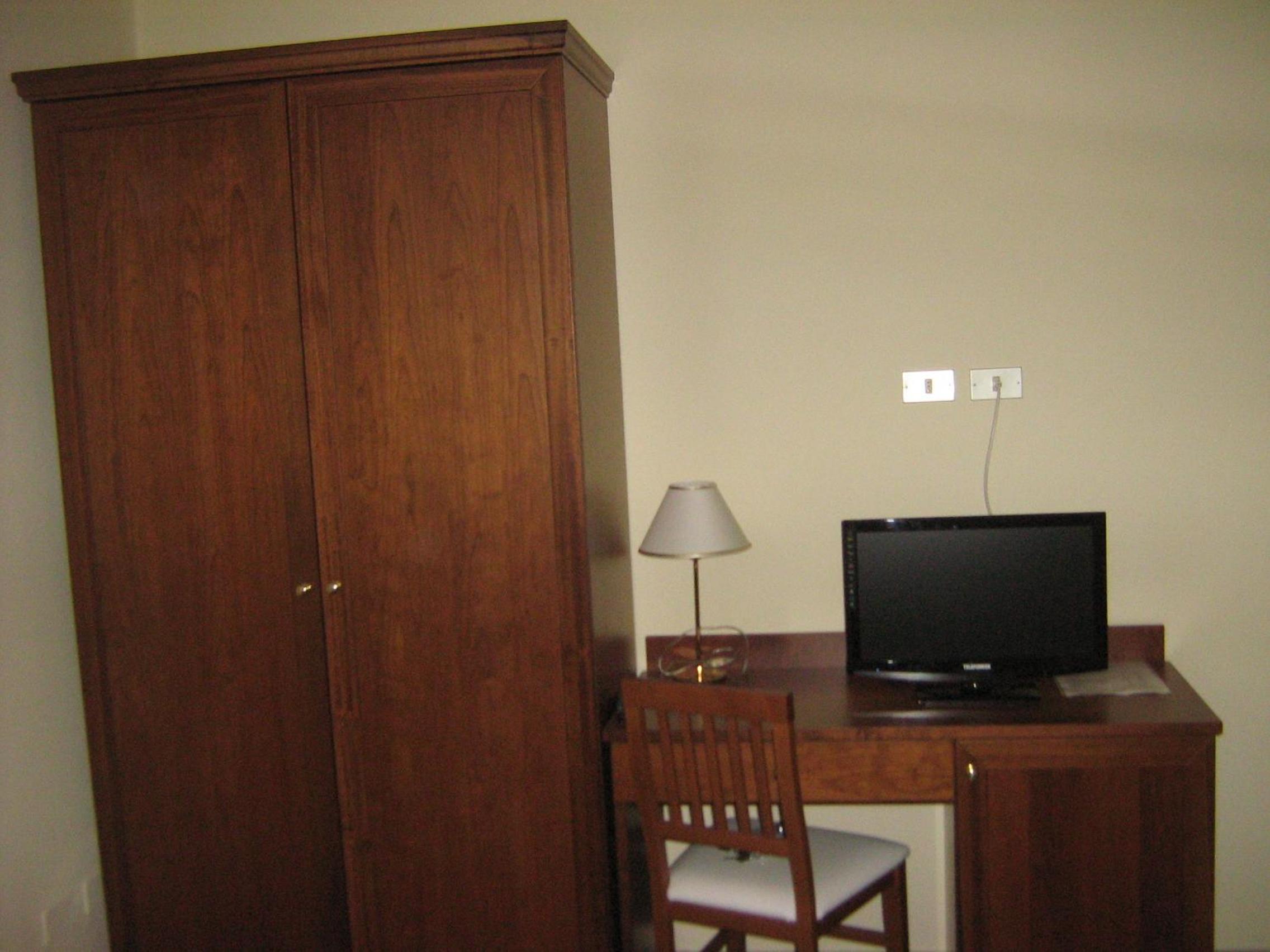 Family Room (2 Adults + 1 Child) photo 3