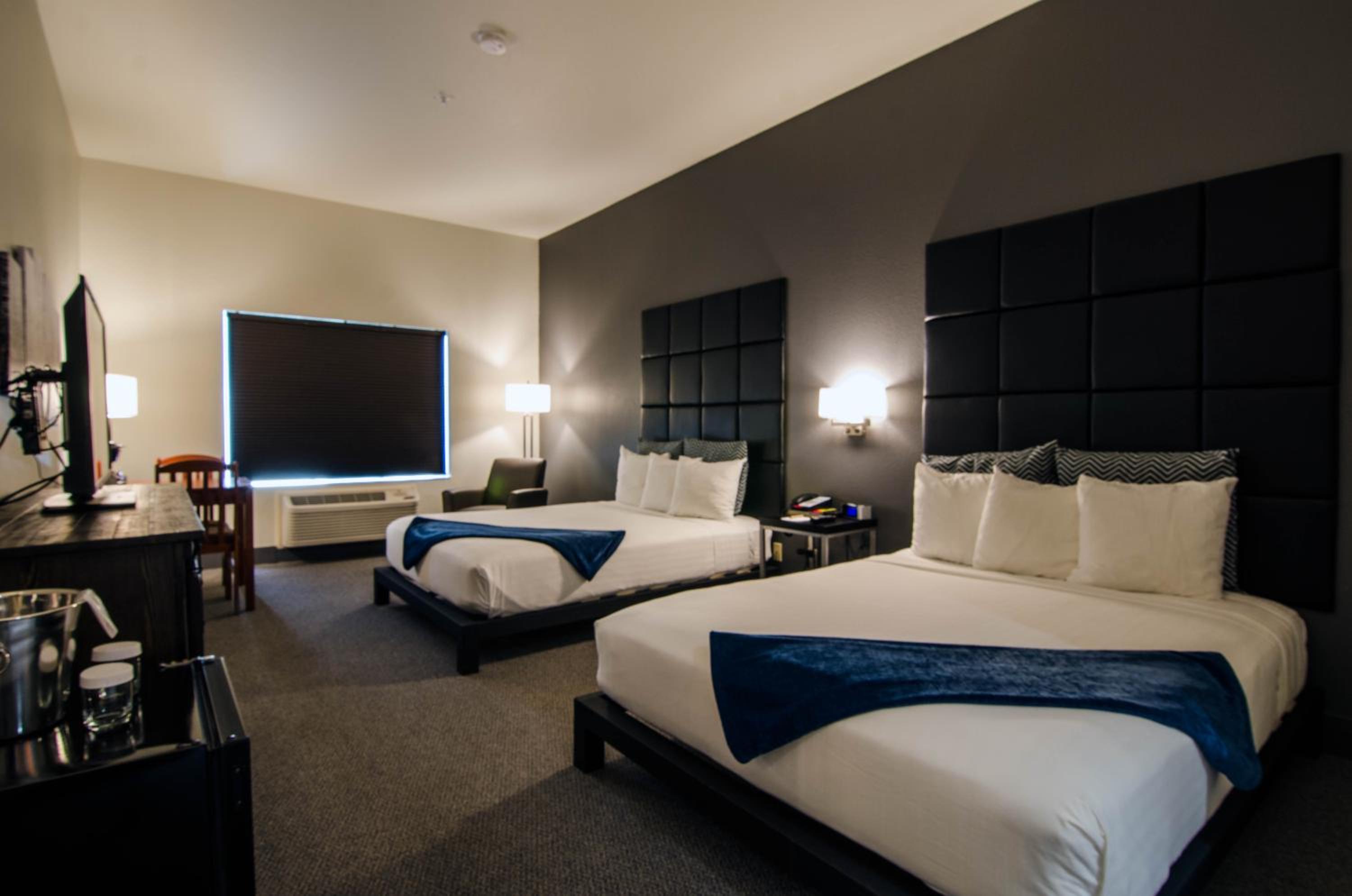 Standard Queen Room photo 3