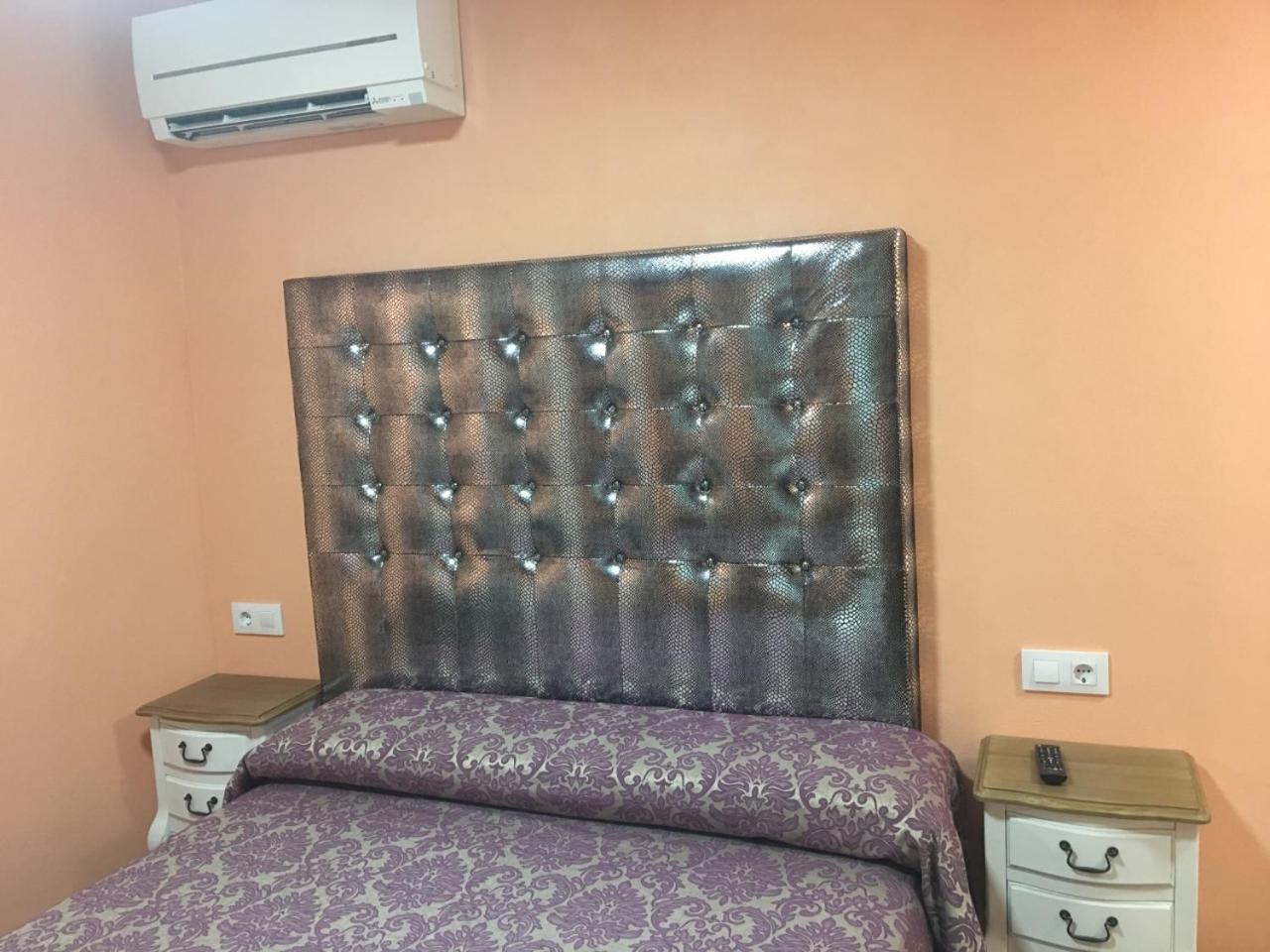 Deluxe Double Room with Balcony - Photo 2