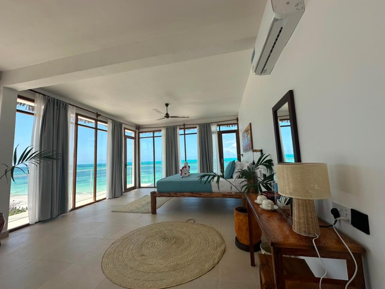 King Suite with Ocean View