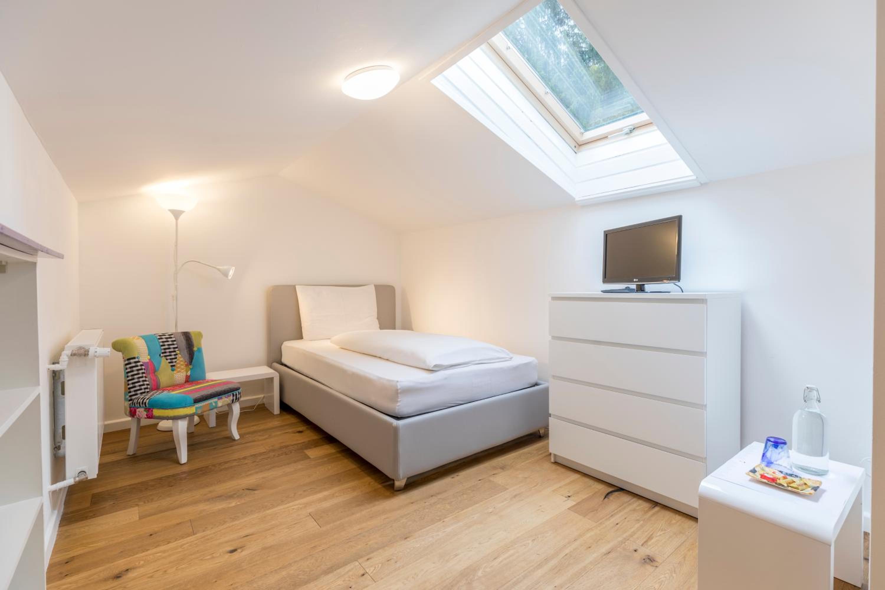 Budget Single Room photo 3
