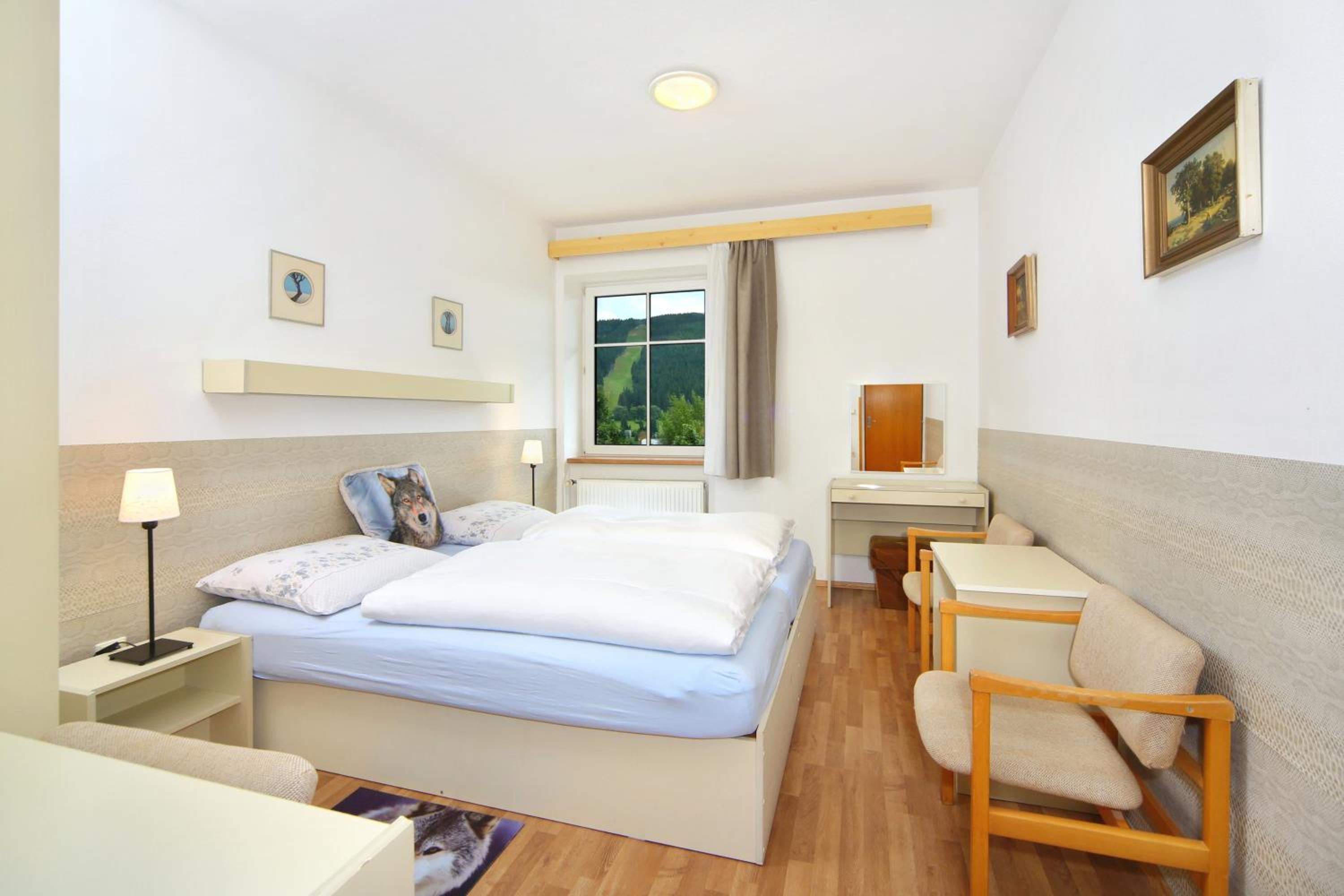 Three-Bedroom Apartment Economy - Annex photo 3