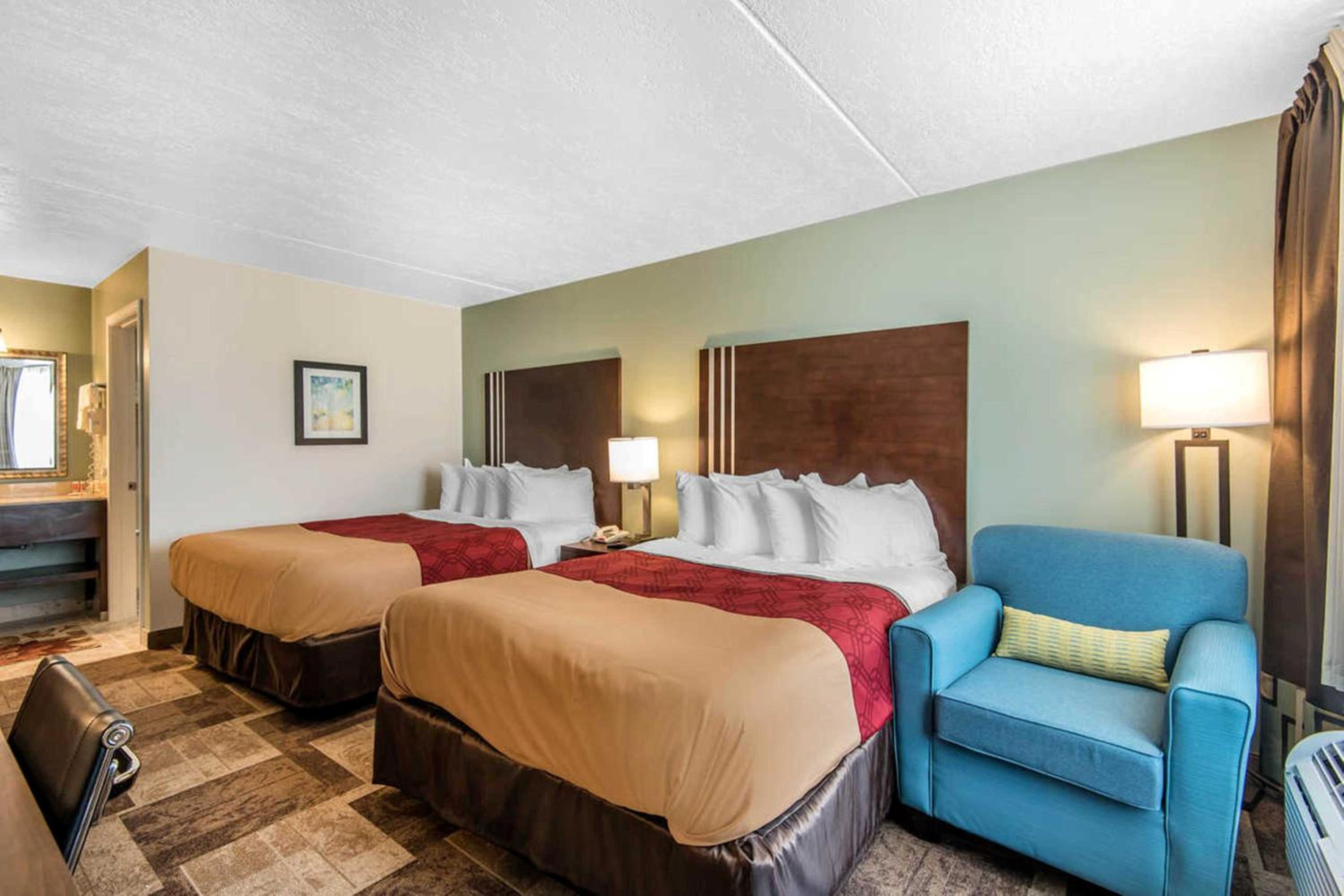 Double Room with Two Double Beds - Non-Smoking - Photo 1