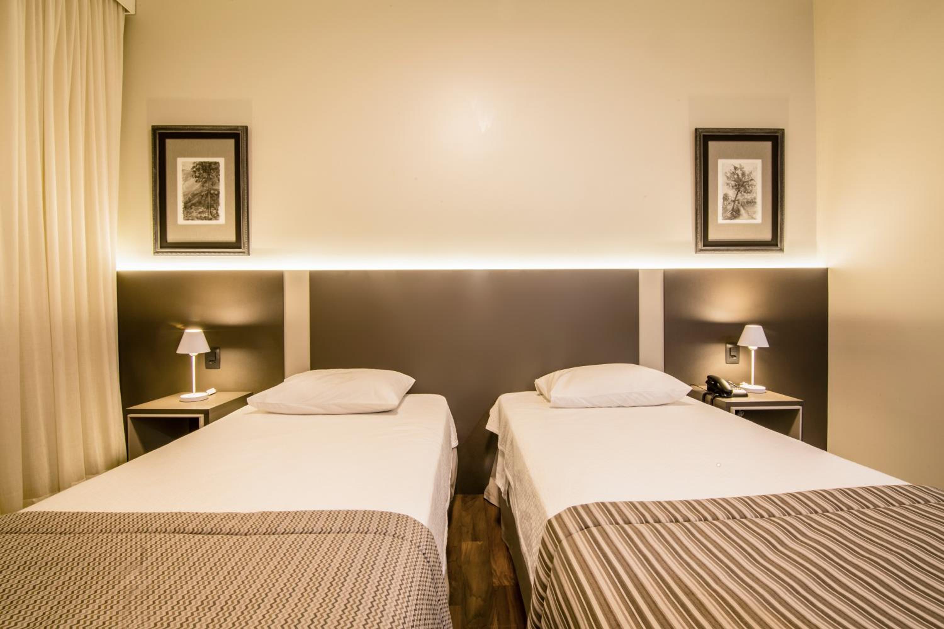 Deluxe Twin Room photo 1