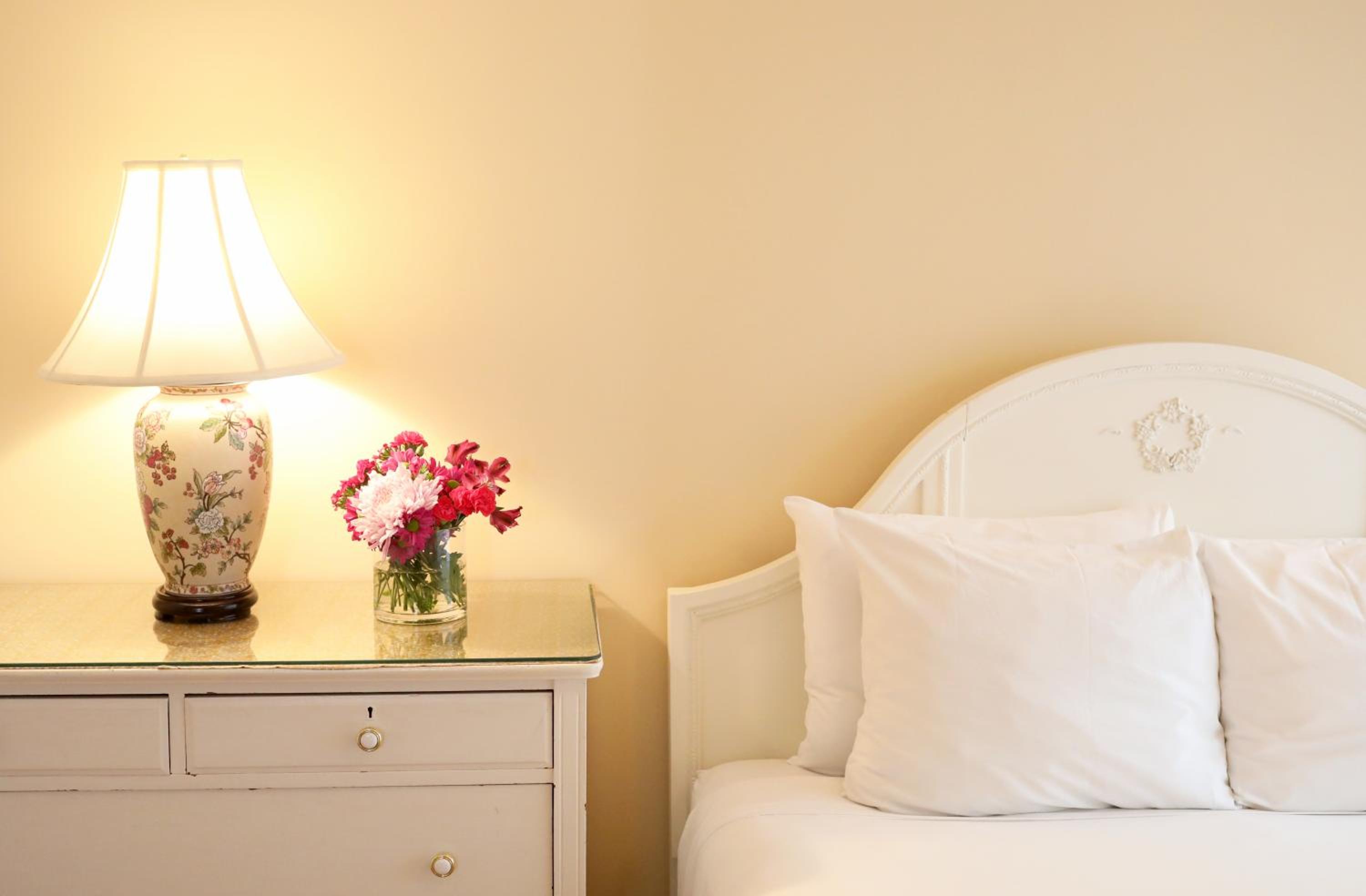 Two-Bedroom Suite - Photo 11