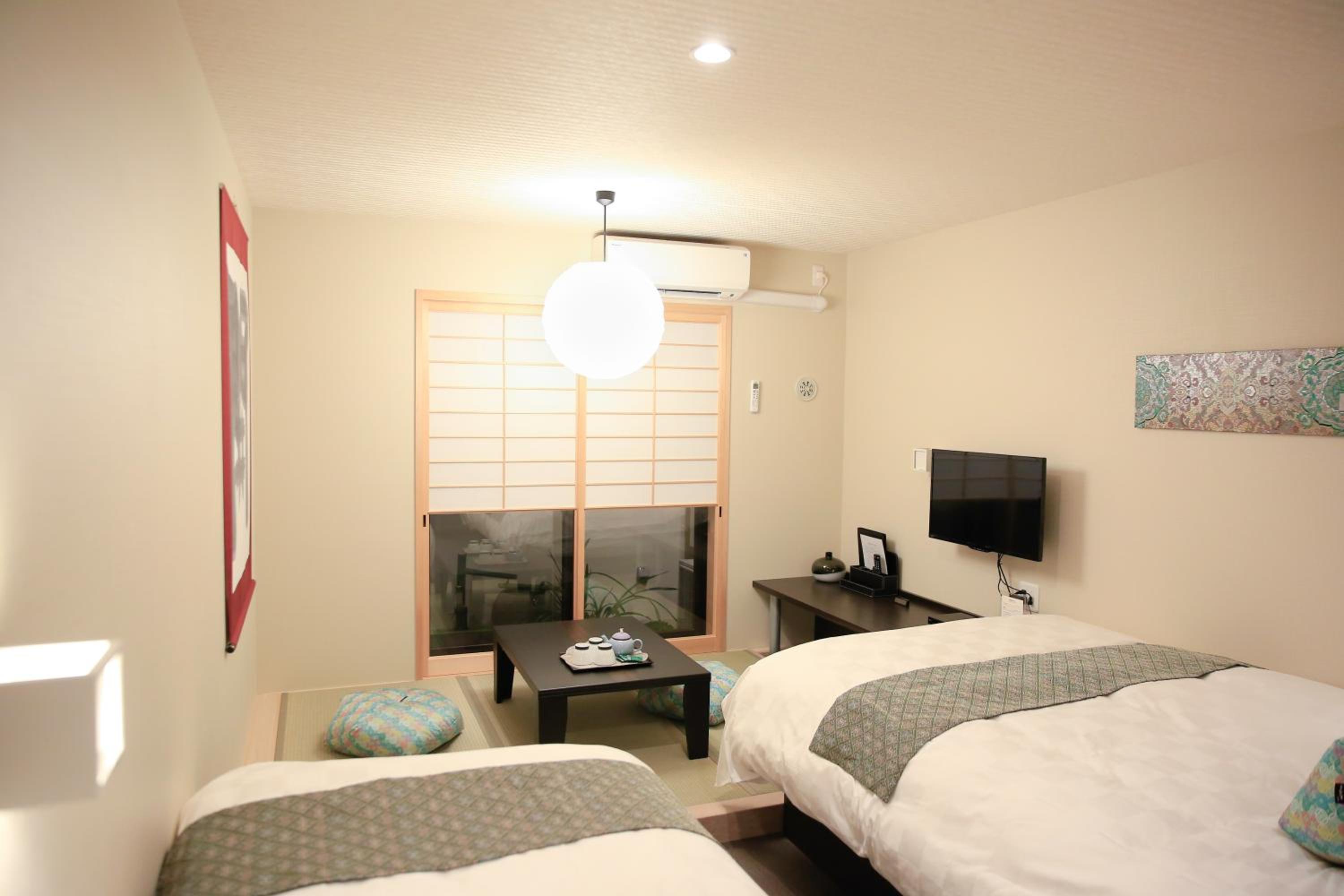 Twin Room with Tatami Area and Garden View