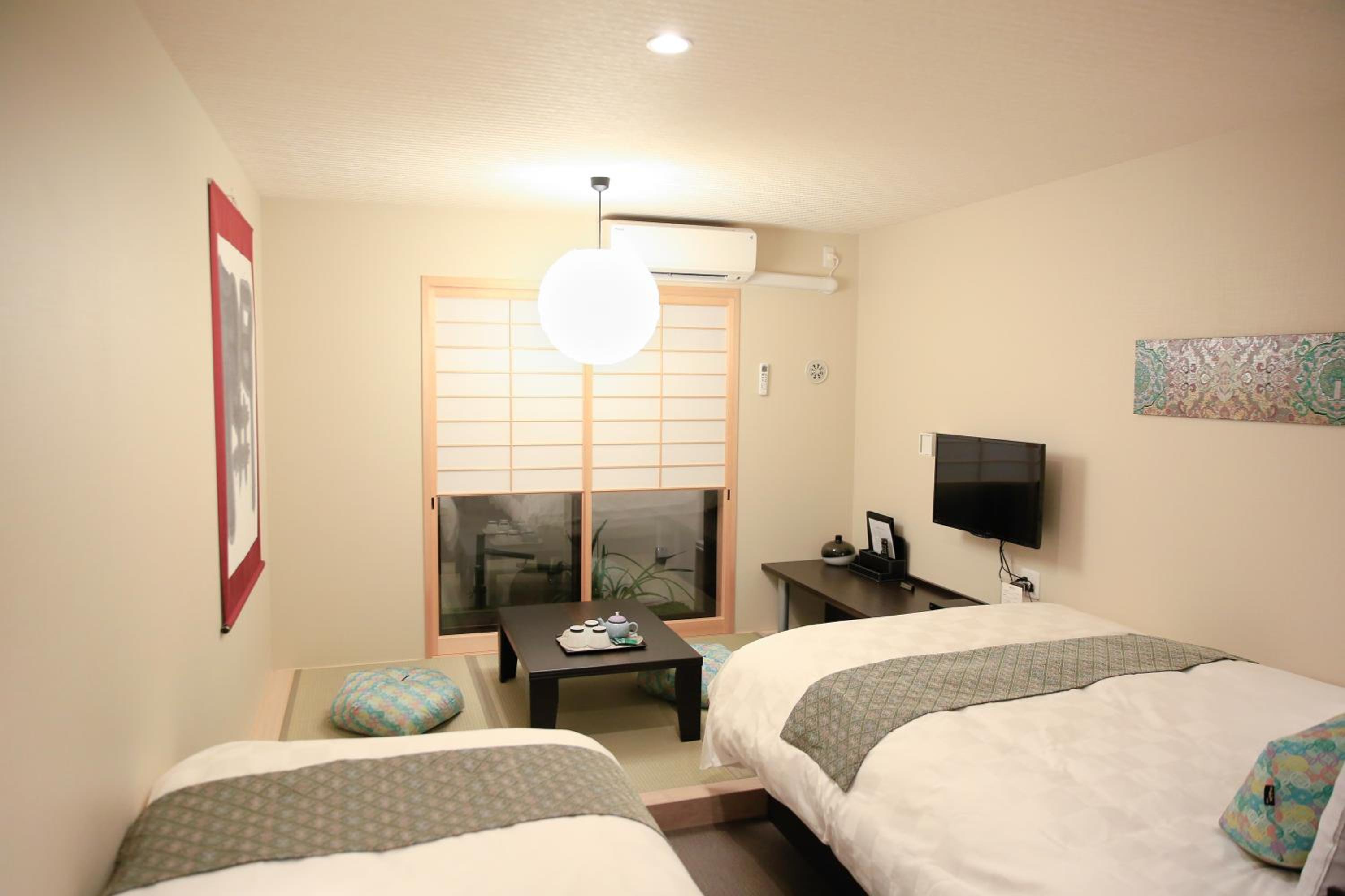 Twin Room with Tatami Area and Garden View