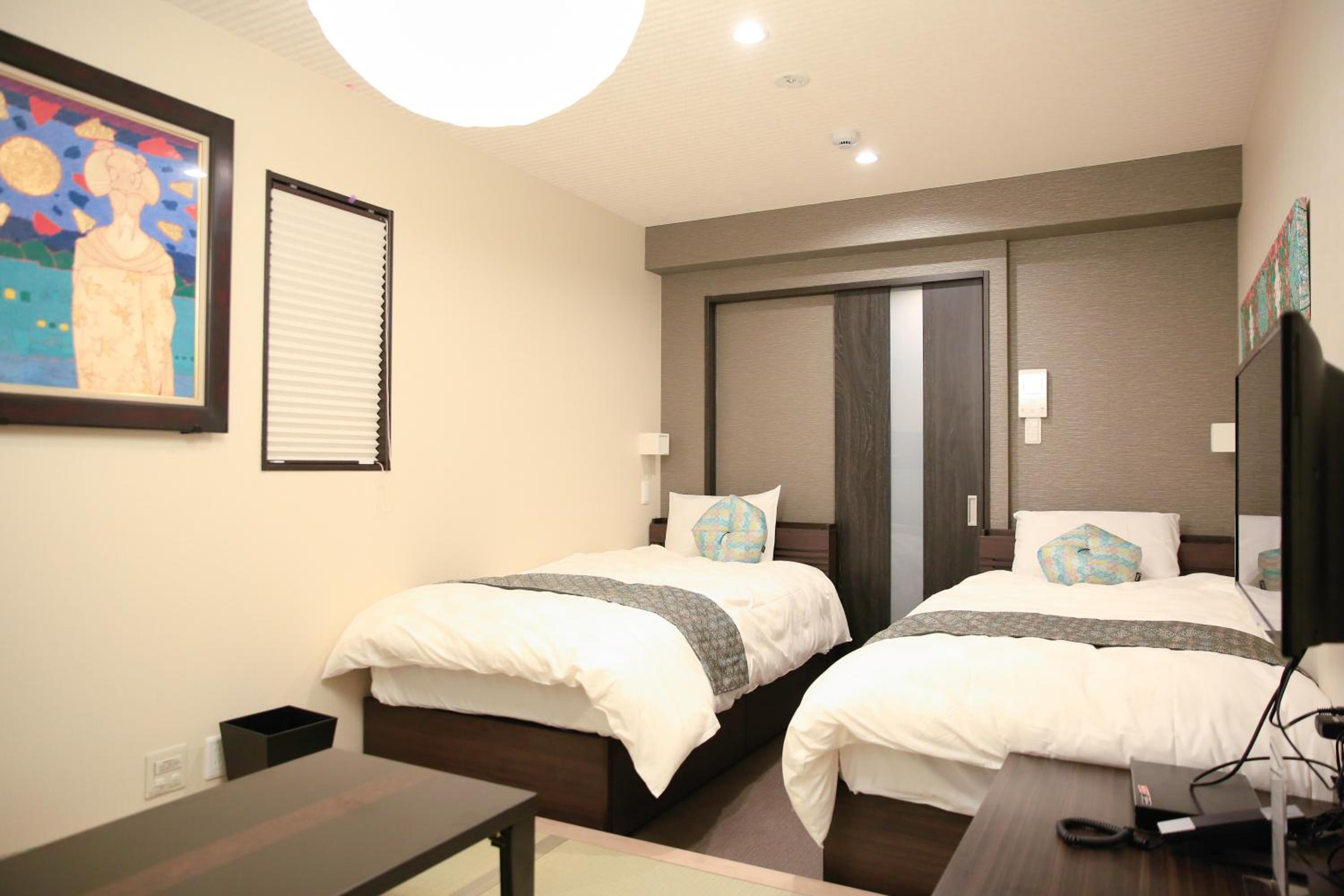 Twin Room with Tatami Area and Garden View