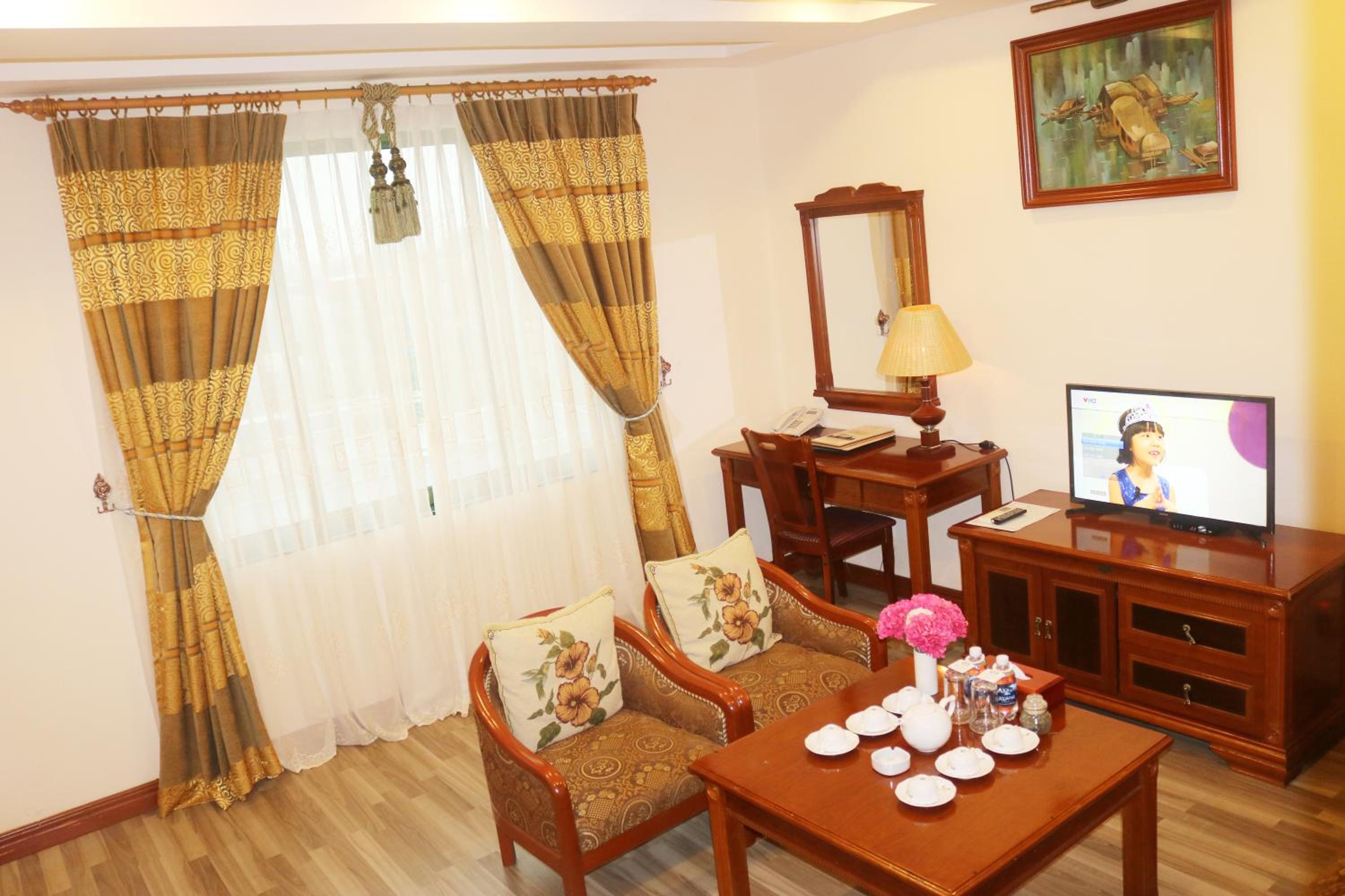 Central Suite - Photo 3