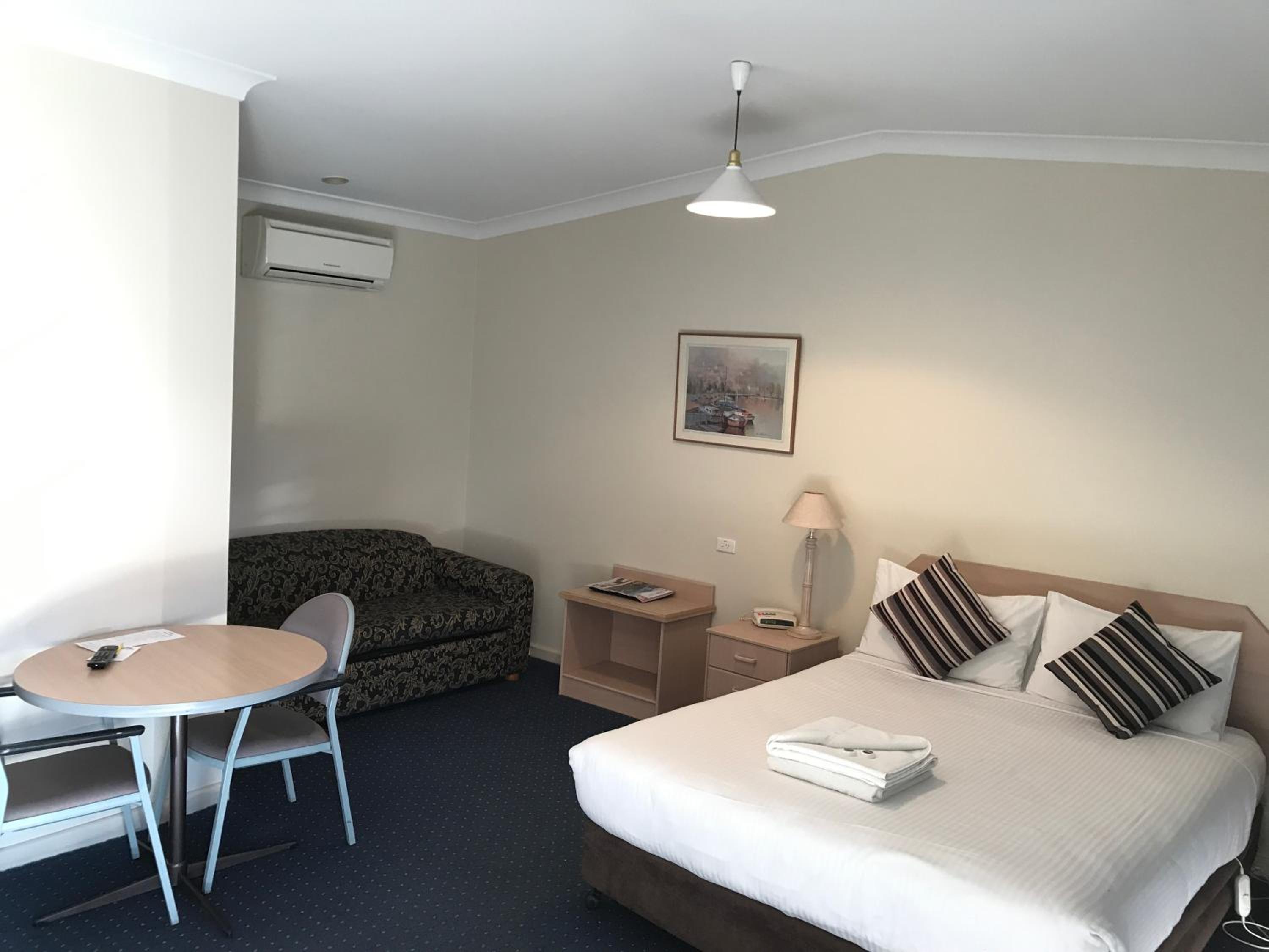 Deluxe Queen Room photo 2