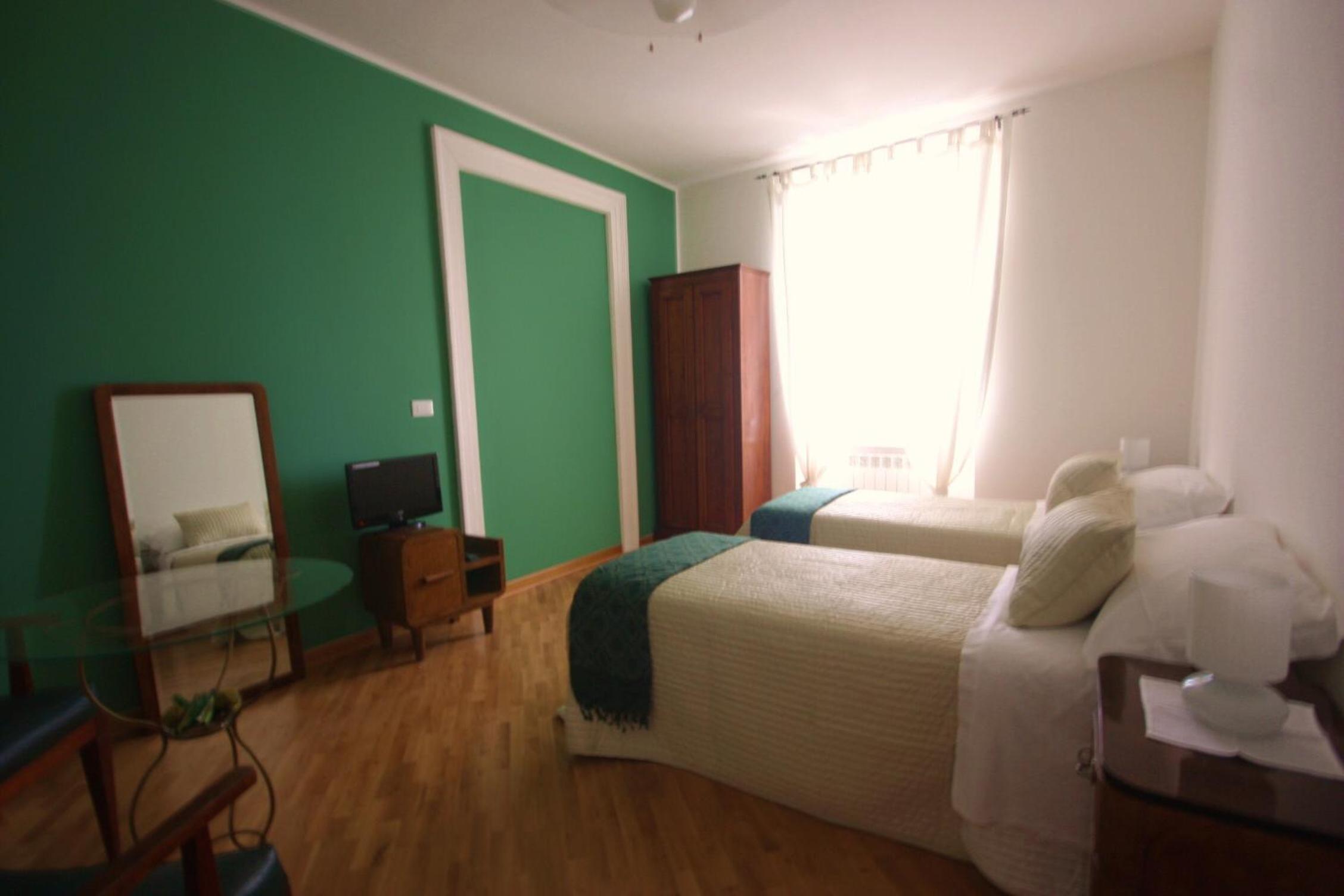 Double or Twin Room - Photo 1