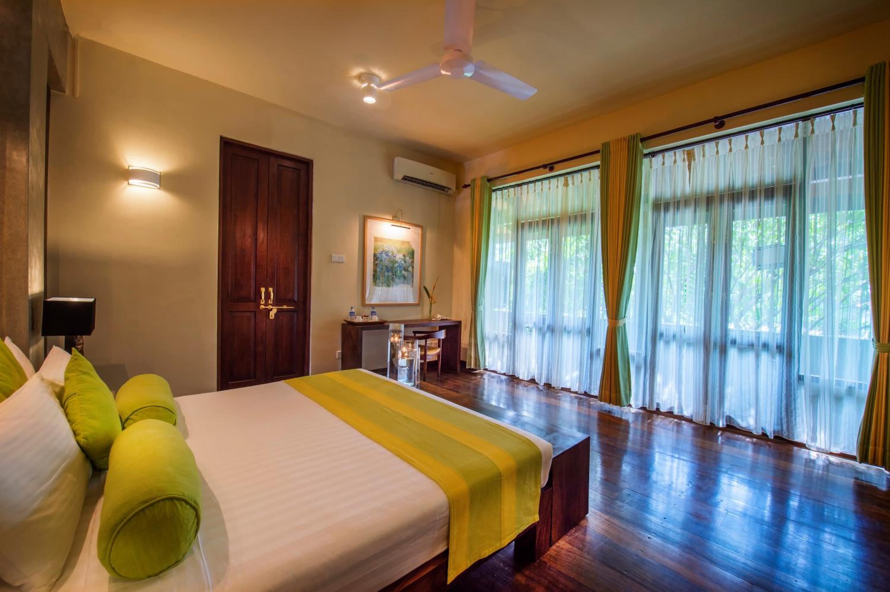 Executive Room with Jacuzzi - 10% off on Food & Beverage photo 2