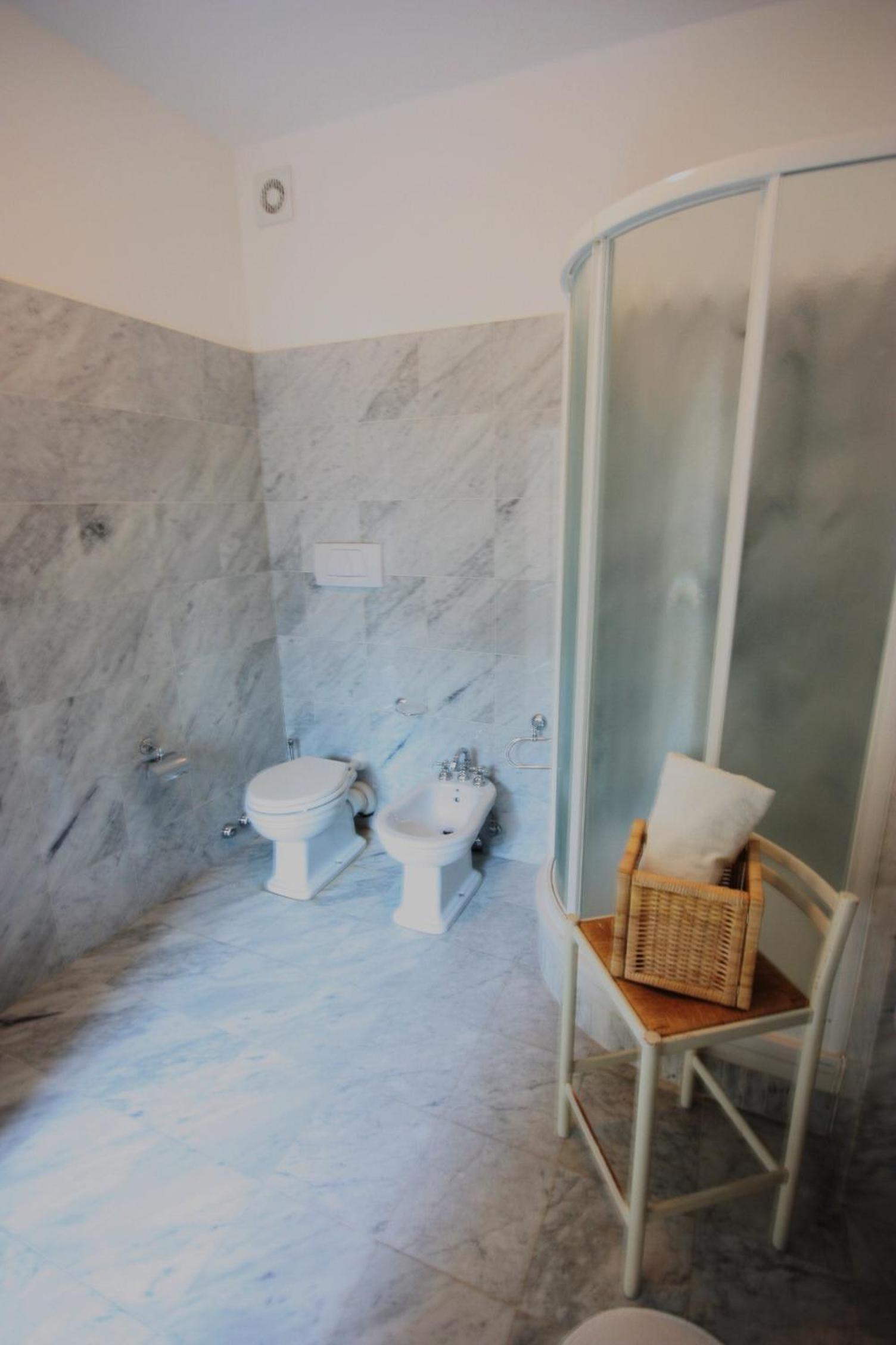 Quadruple Room with Private External Bathroom - Photo 5