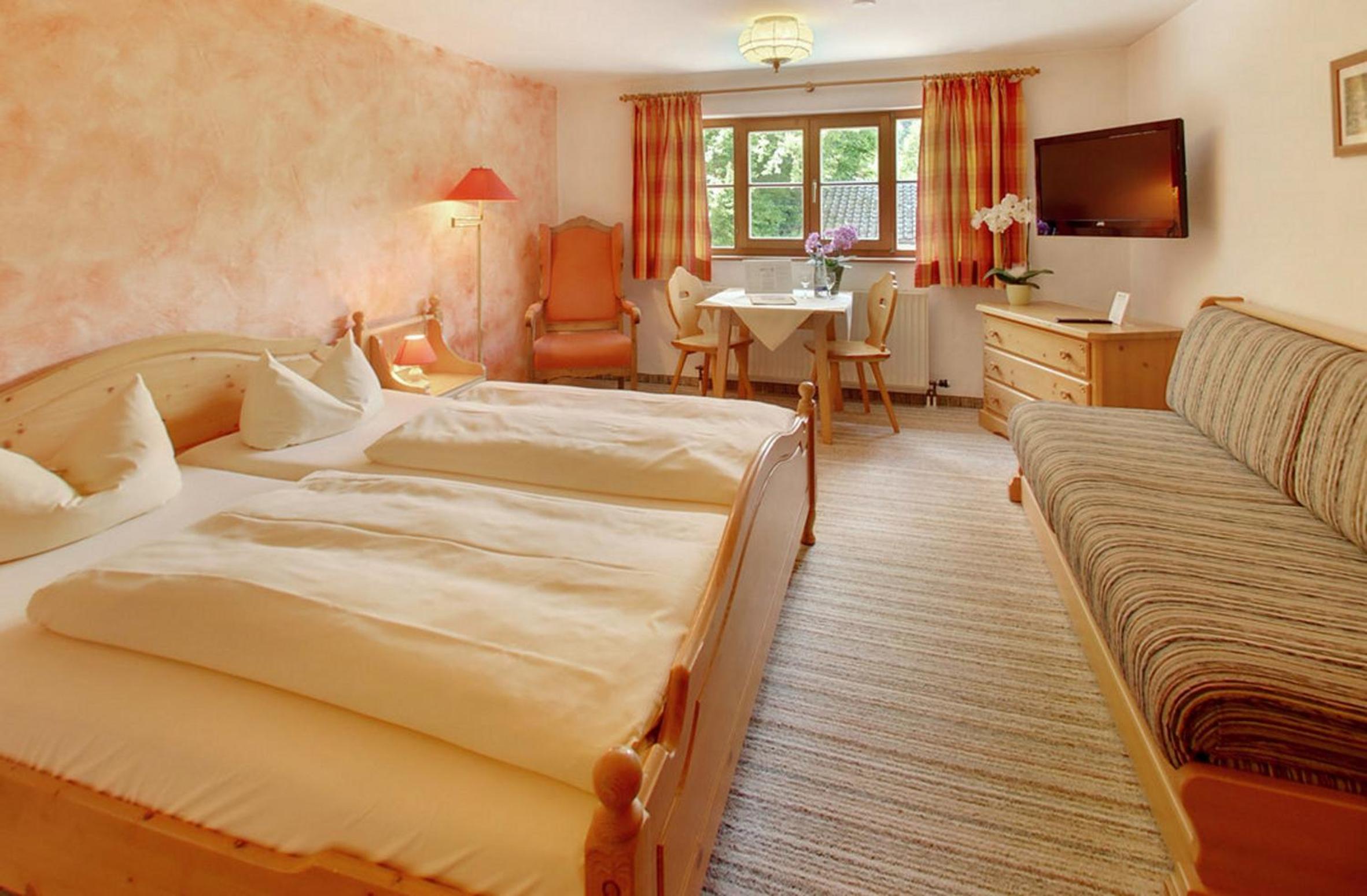 Standard Double Room - Photo 3