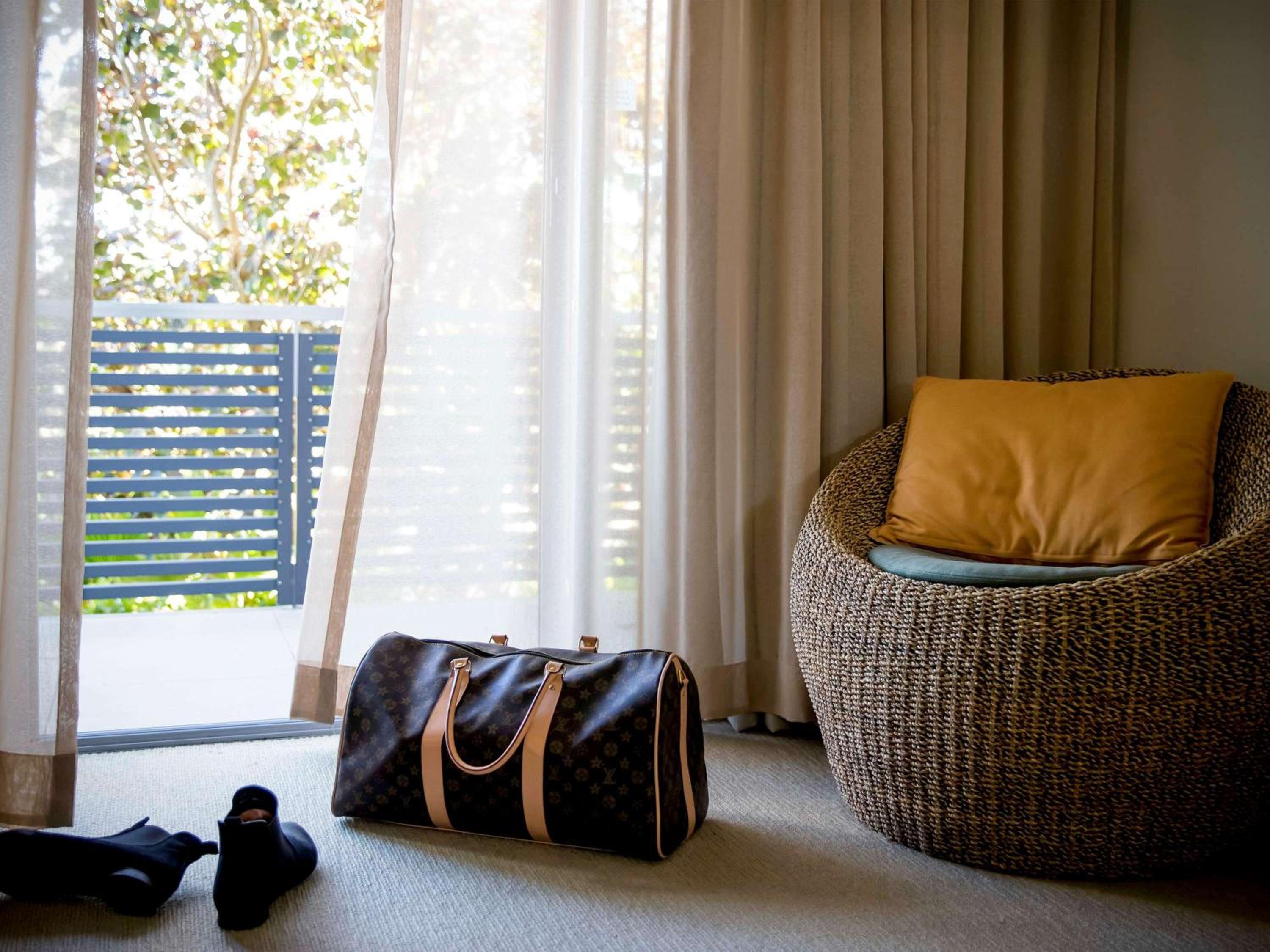 Three-Bedroom Villa - Photo 7