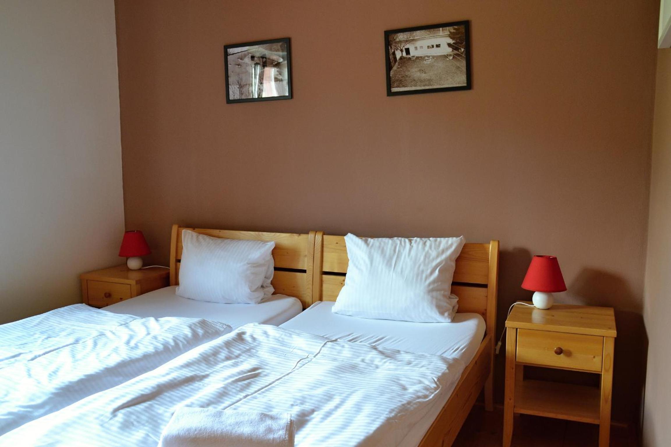 Double or Twin Room photo 2