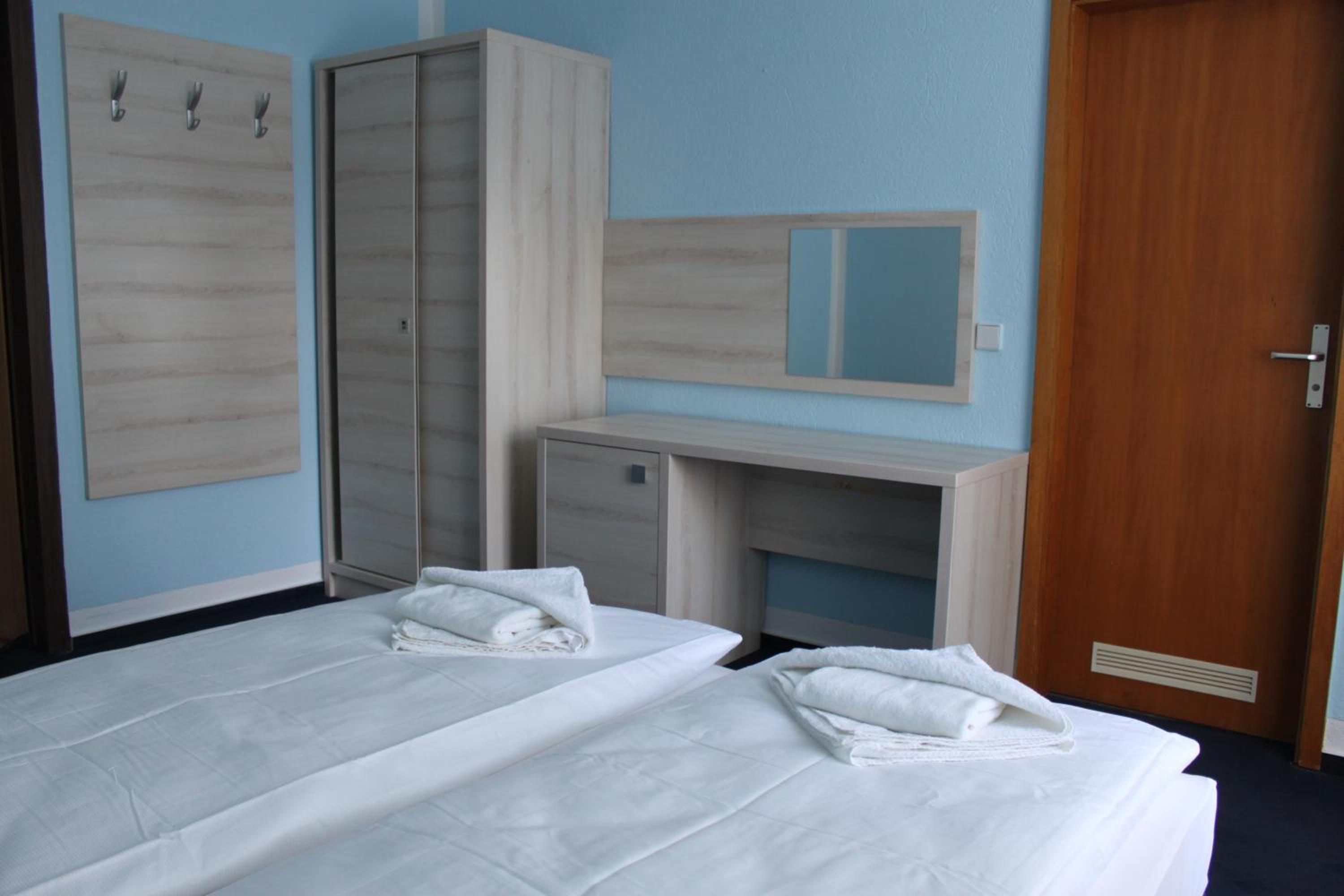 Budget Double Room photo 2