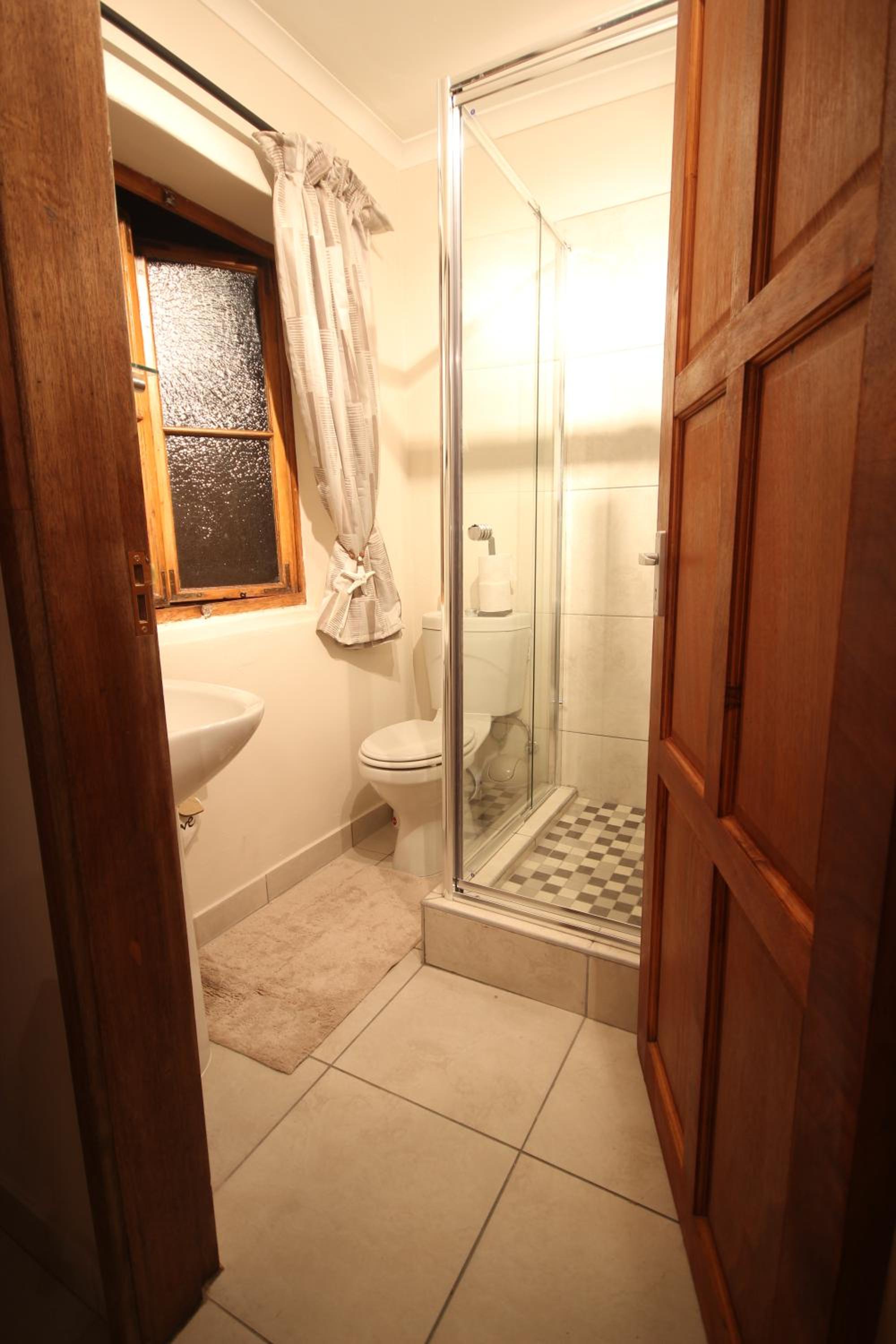 Studio Apartment photo 3