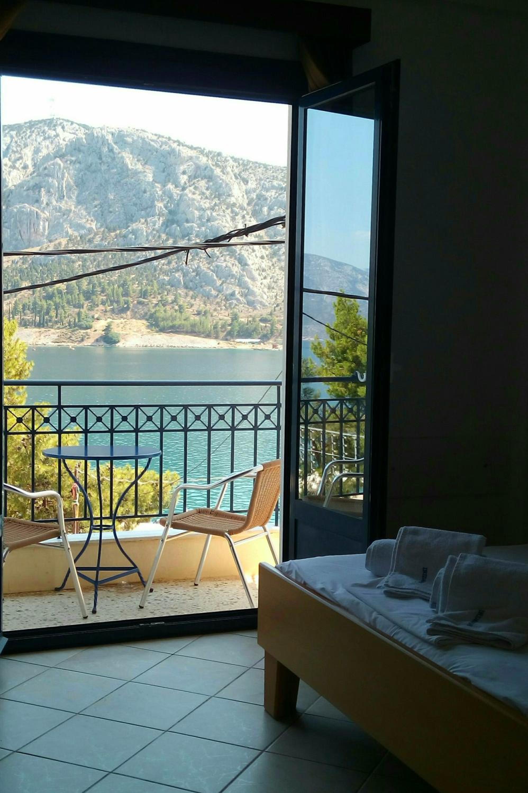 Double Room - Photo 16