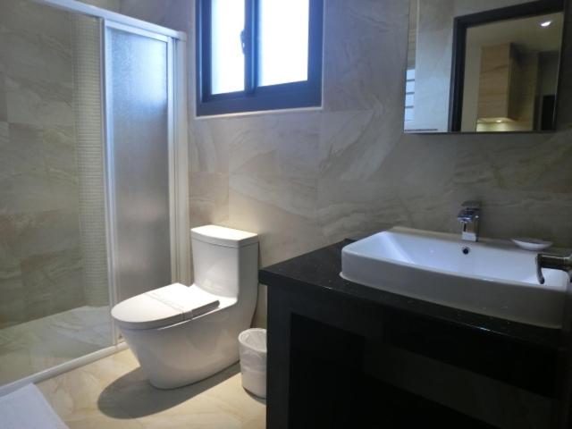 Double Room with Private Bathroom photo 3
