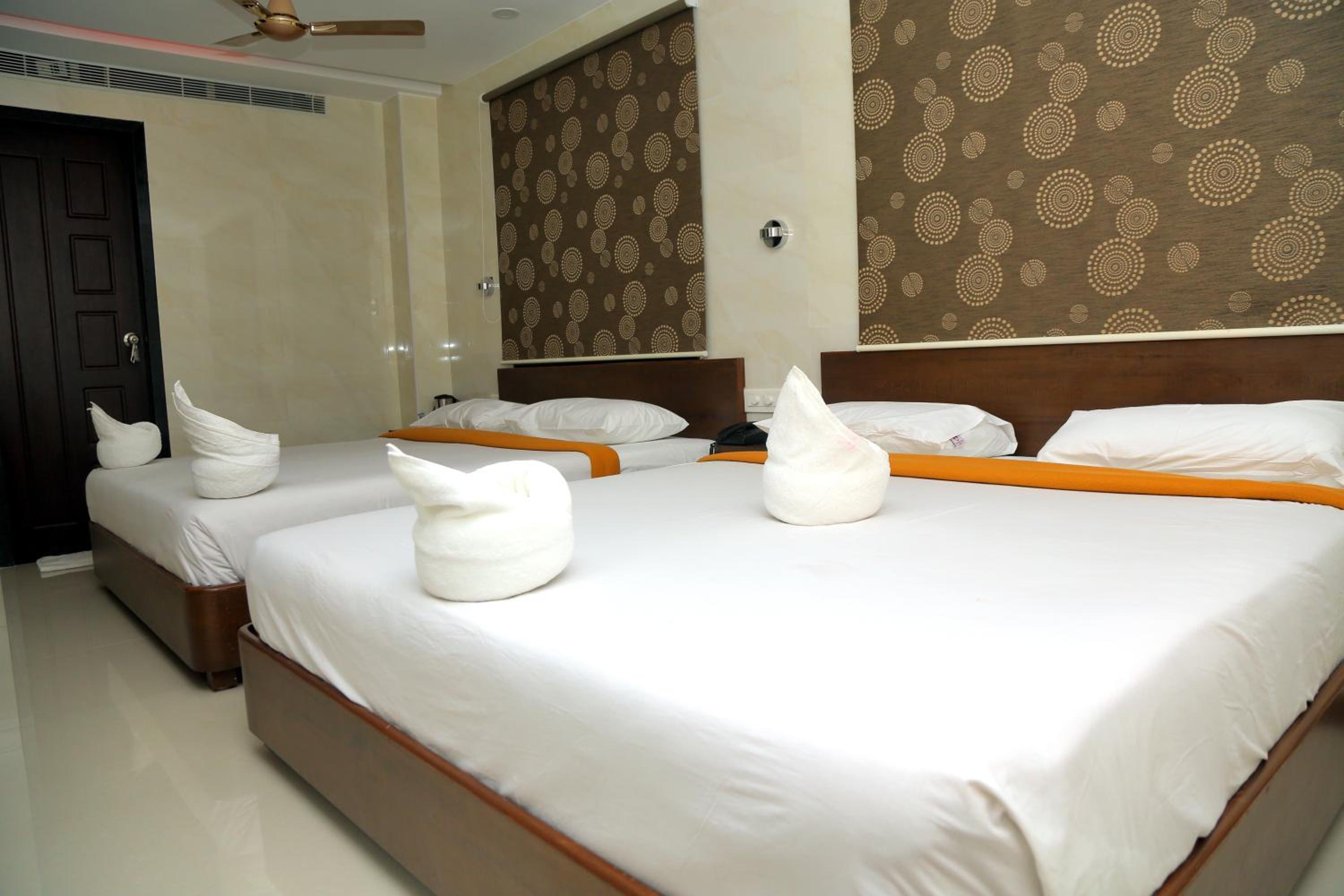 Superior Family Room (INR 100 discount on Sightseeing Tour + Free Linen Change Subject to Availability + Guaranteed Early Check-in/Late Check-out) photo 3
