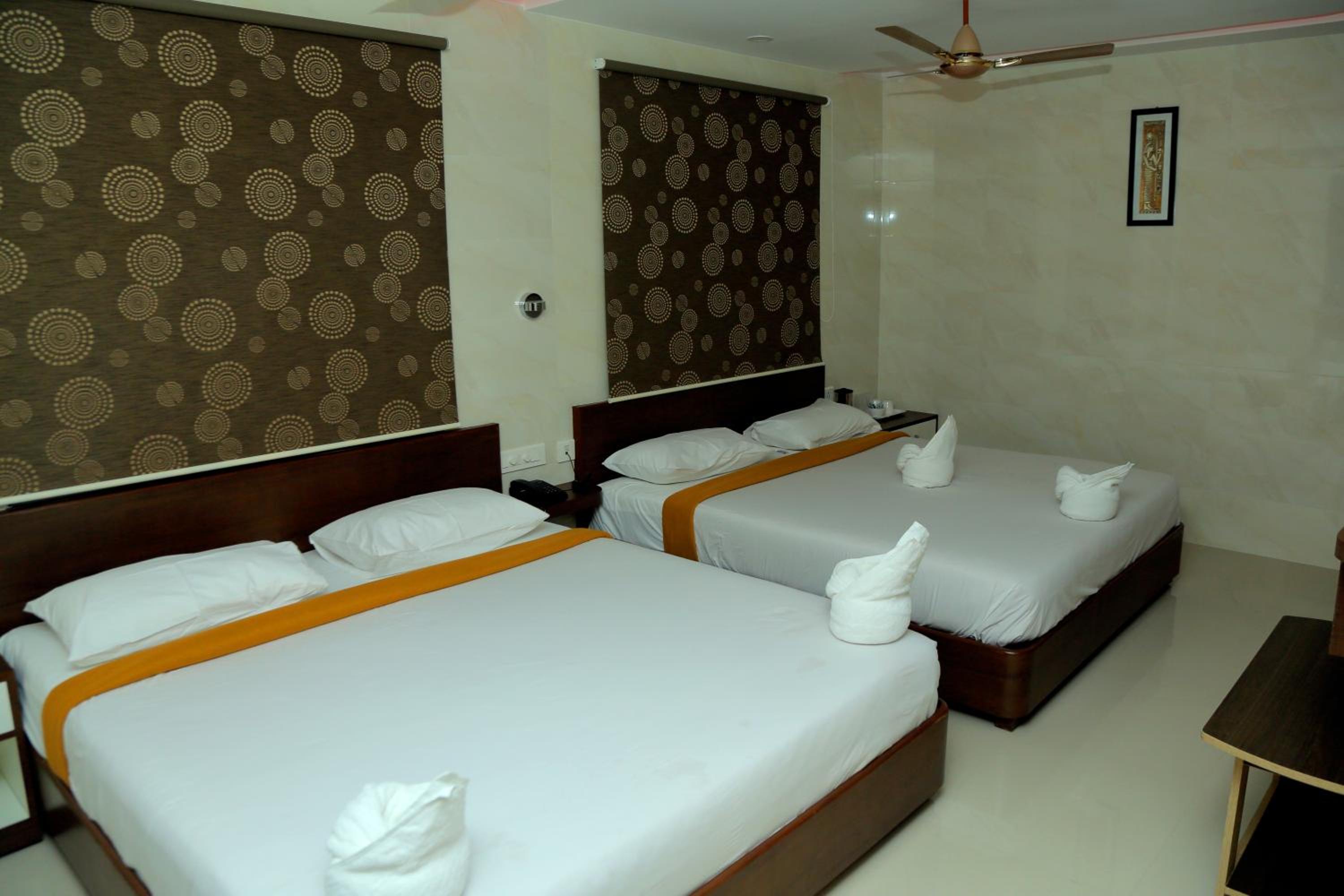 Superior Family Room (INR 100 discount on Sightseeing Tour + Free Linen Change Subject to Availability + Guaranteed Early Check-in/Late Check-out) photo 1