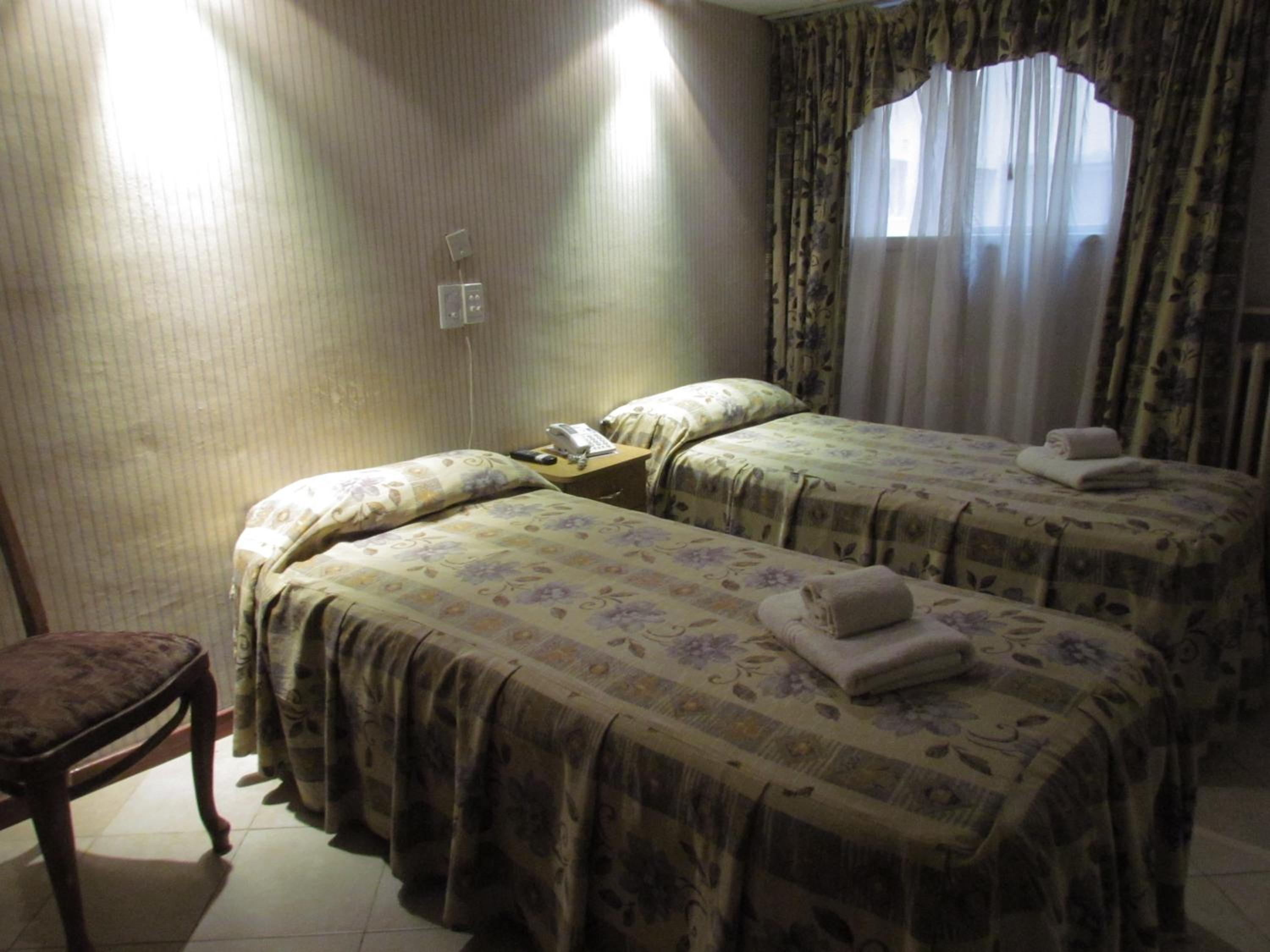 Standard Twin Room photo 1