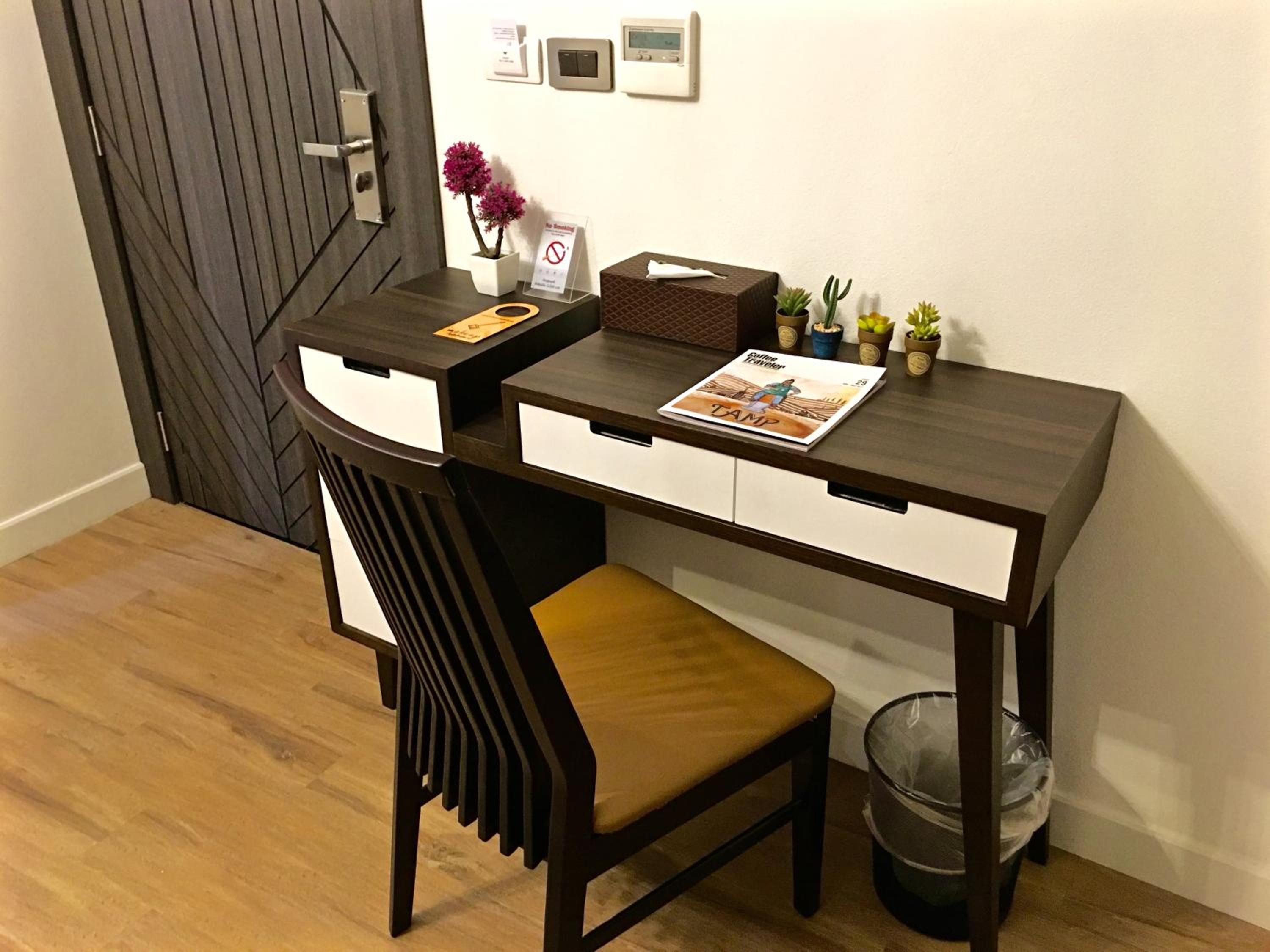 Deluxe Double Room - Photo 16