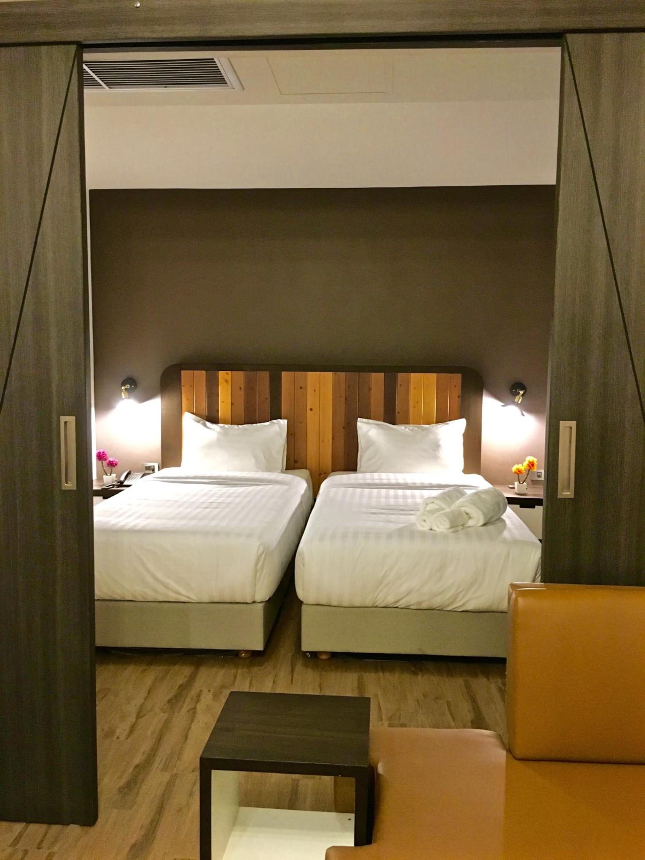 Deluxe Double Room - Photo 12