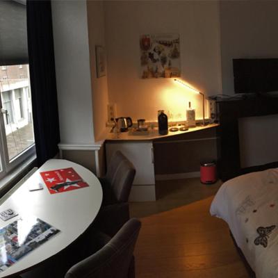 Double Room with Private Bathroom - Photo 15