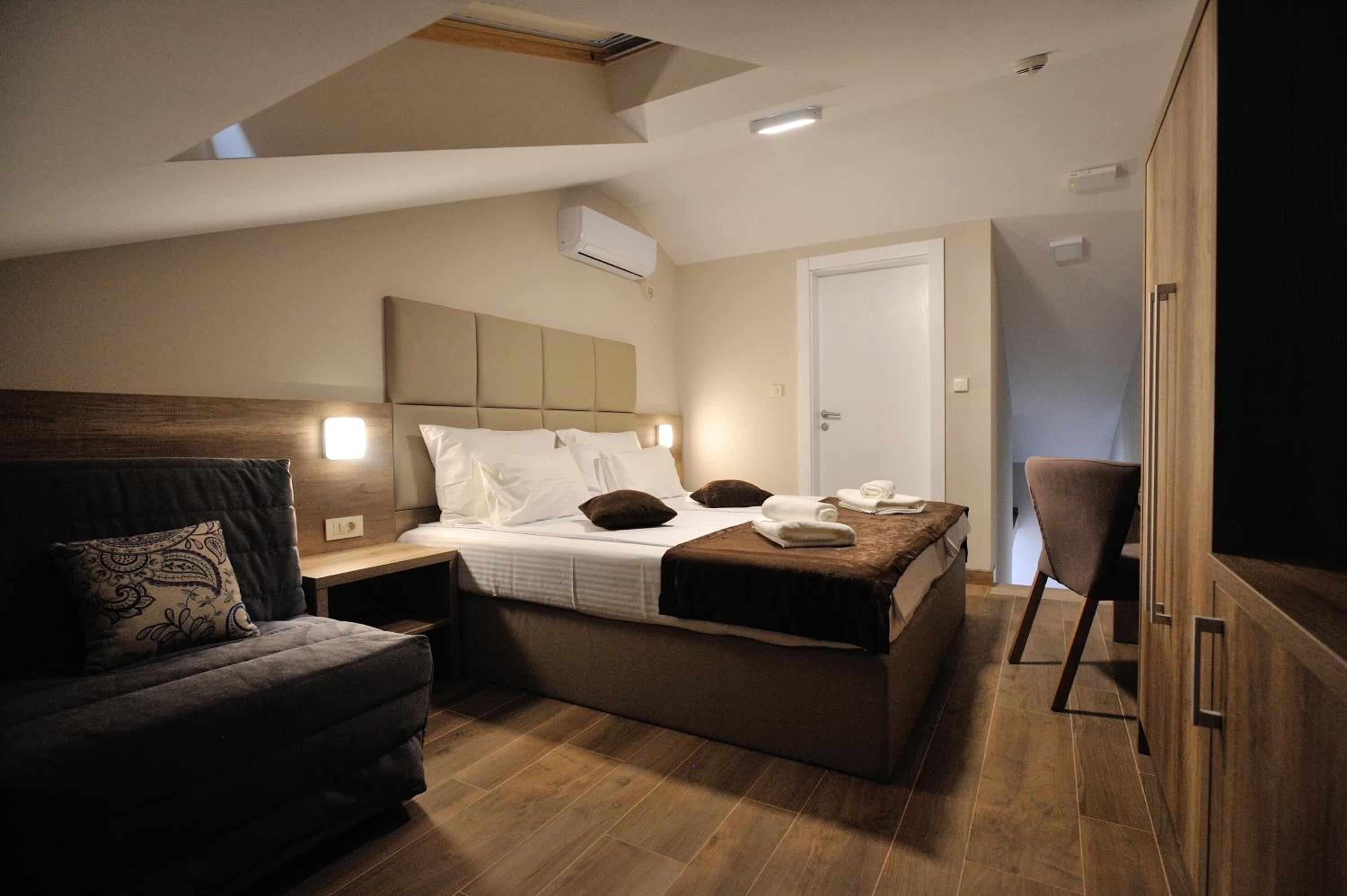 Economy Double or Twin Room photo 1