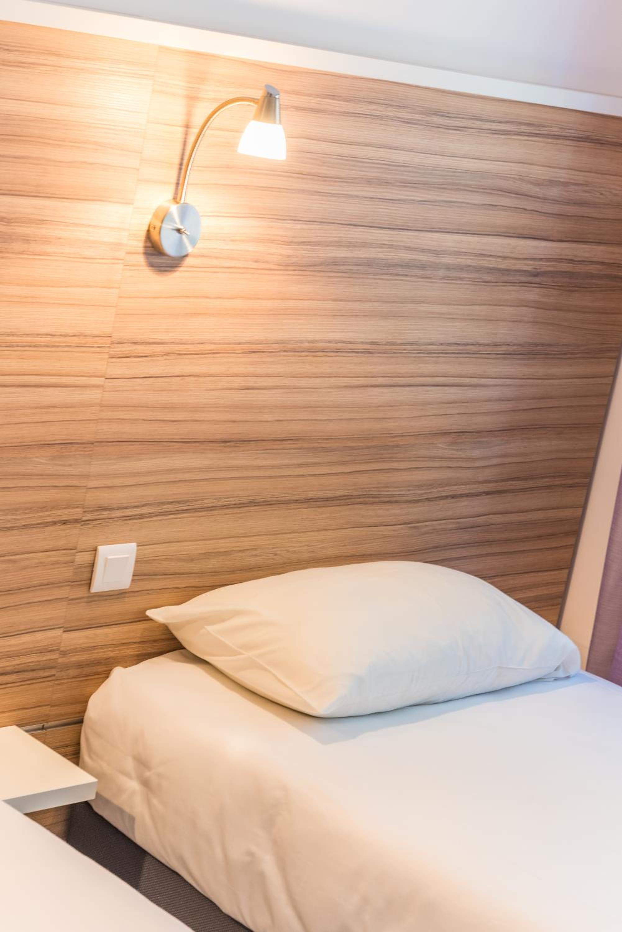 Superior Twin Room 16 m2 - Photo 2