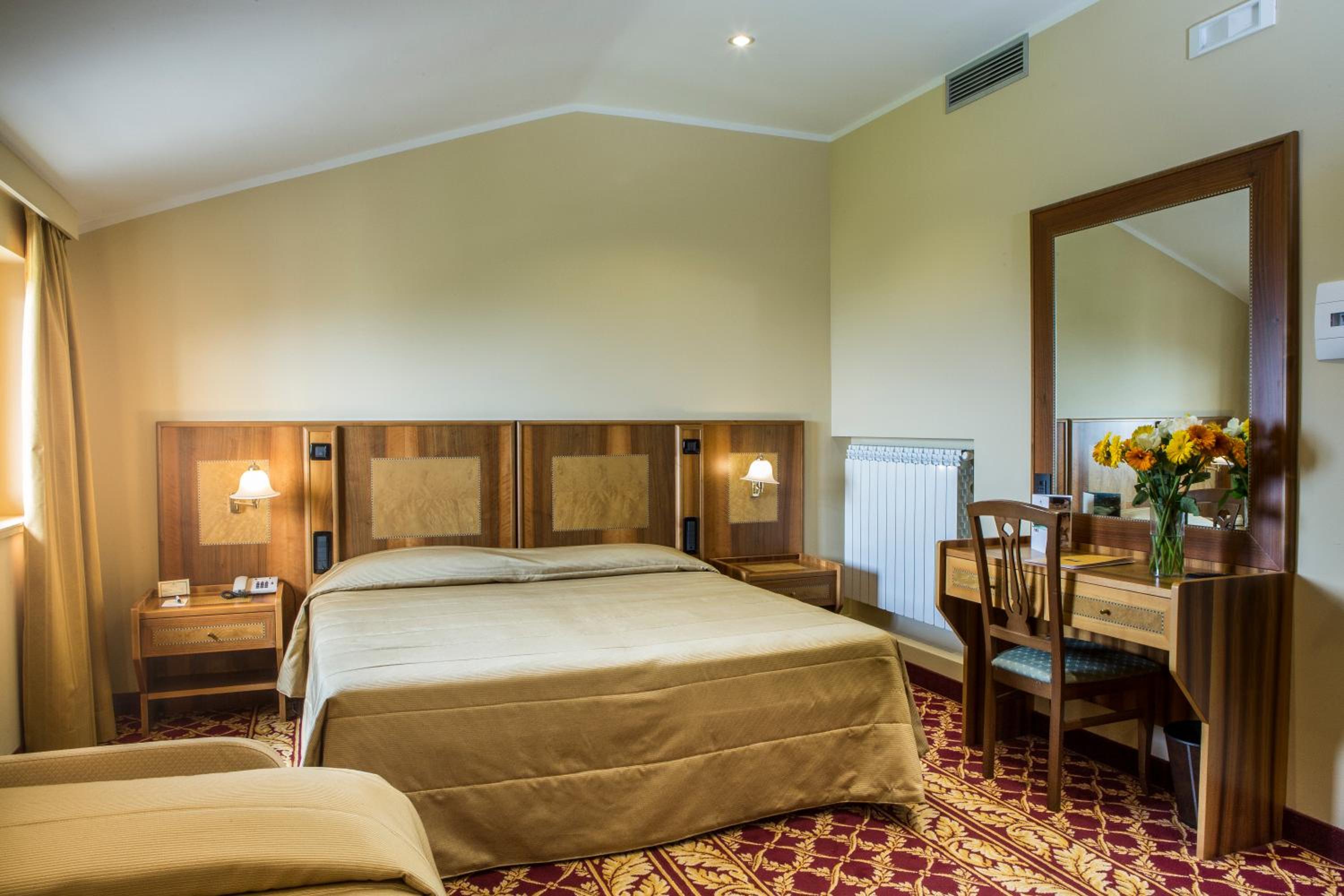 Superior Triple Room - Photo 3
