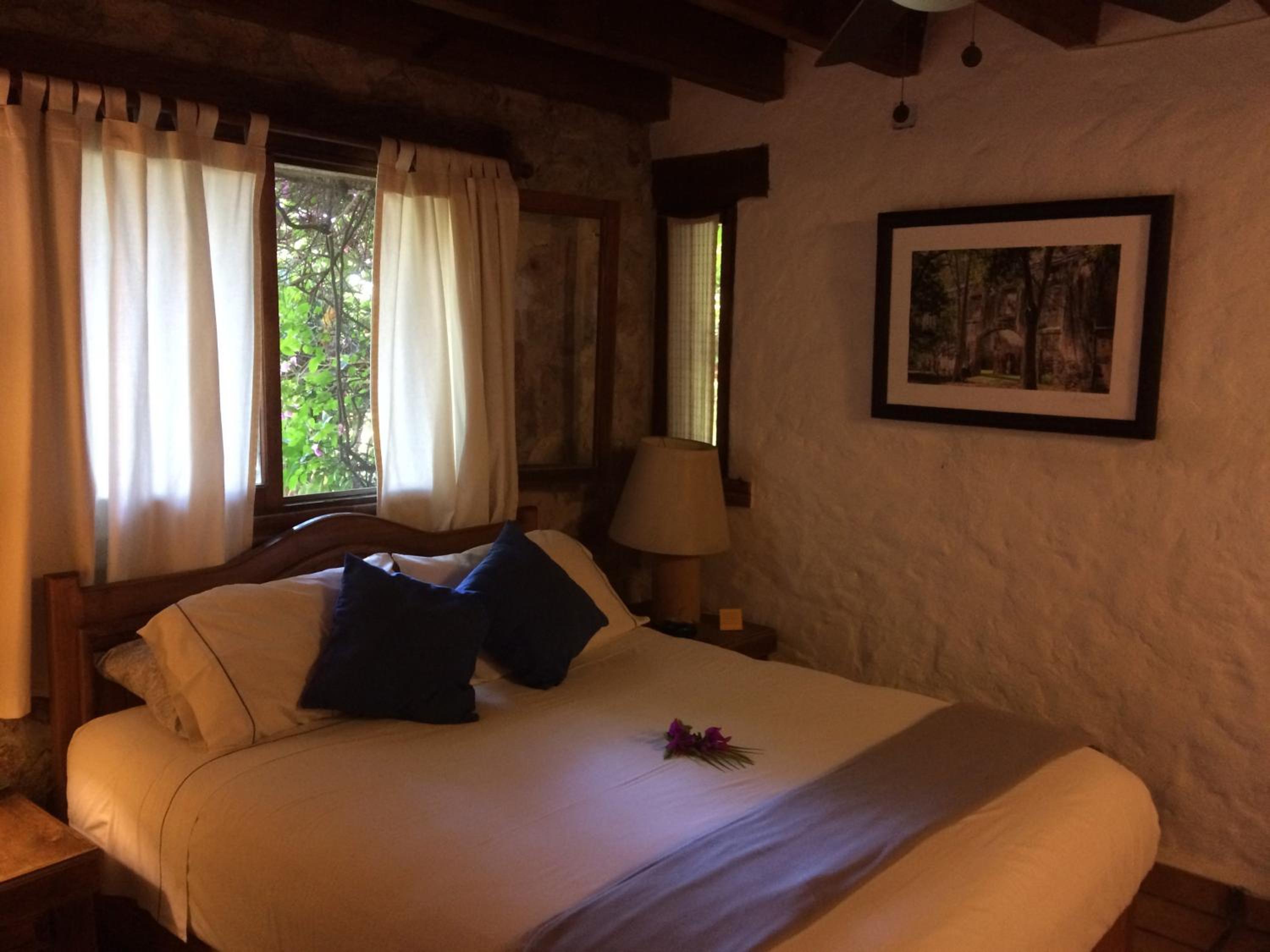 Deluxe Queen Room - Photo 1