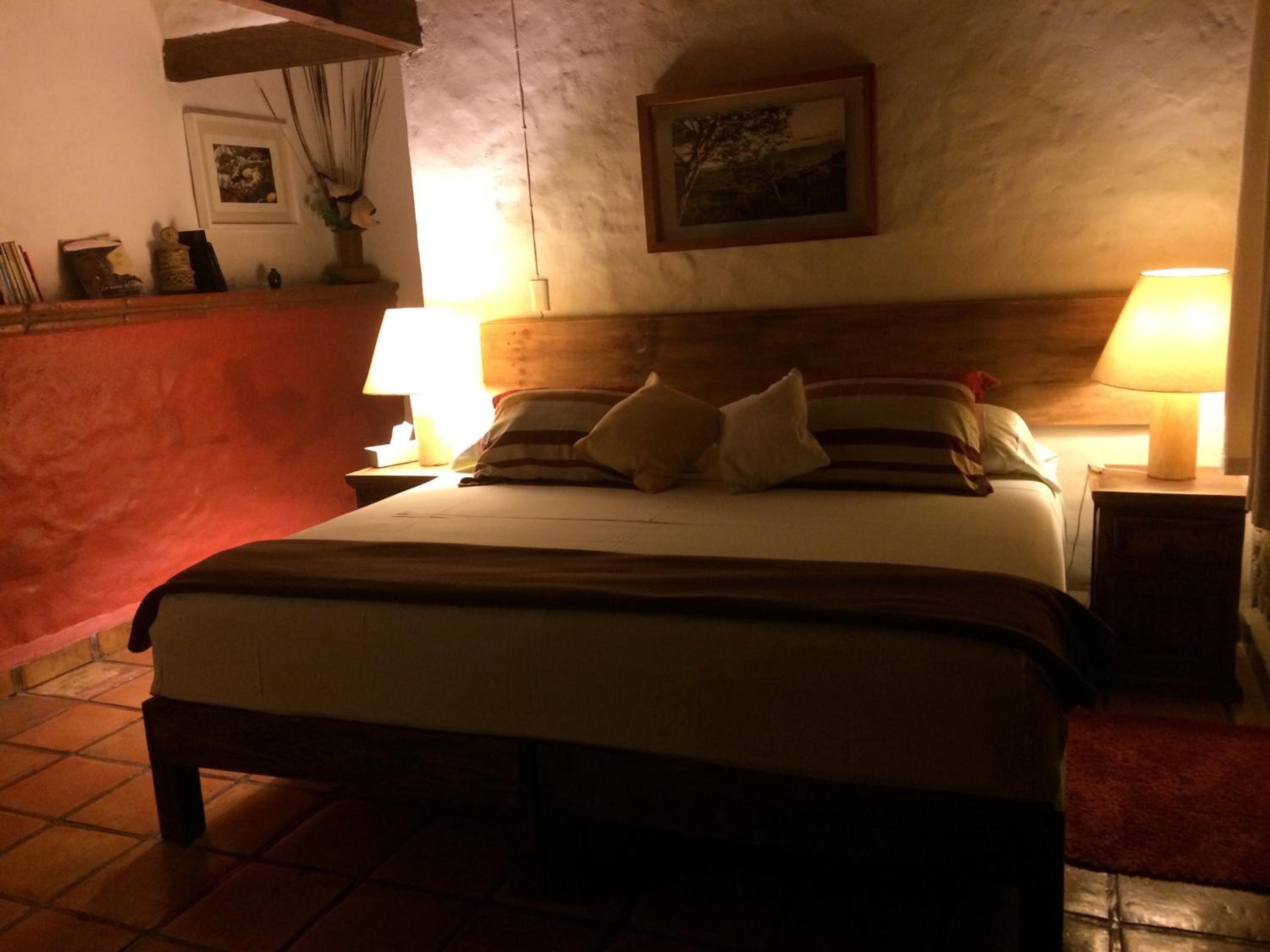 Deluxe King Room - Photo 3