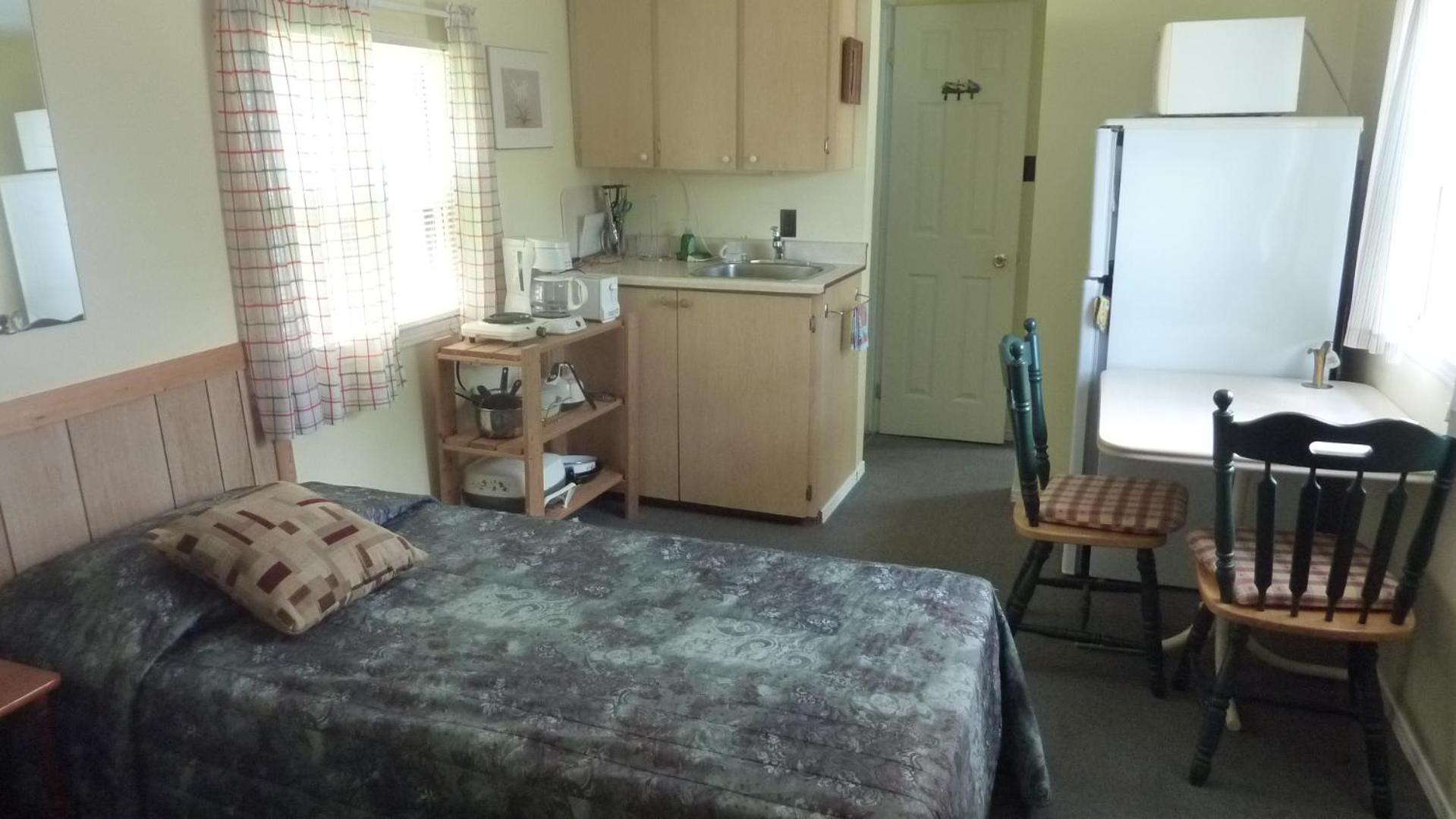 Double Room with Two Single Beds photo 1