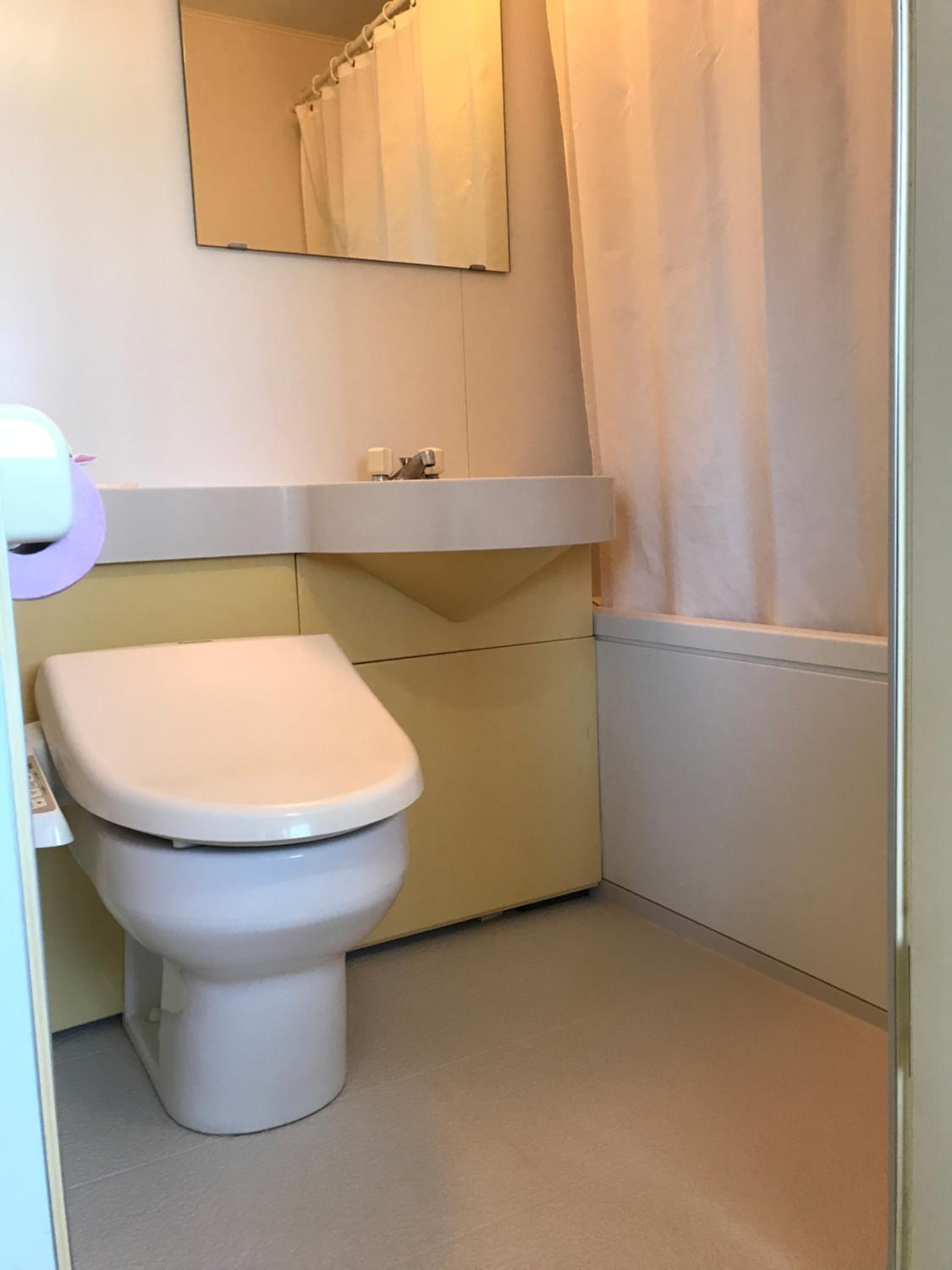 Standard Twin Room photo 2