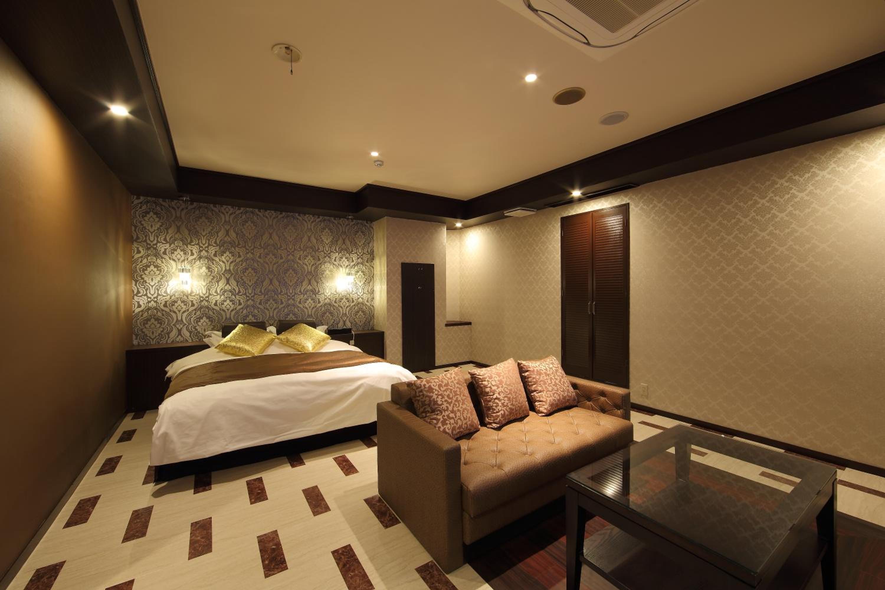 Double Room - Photo 4