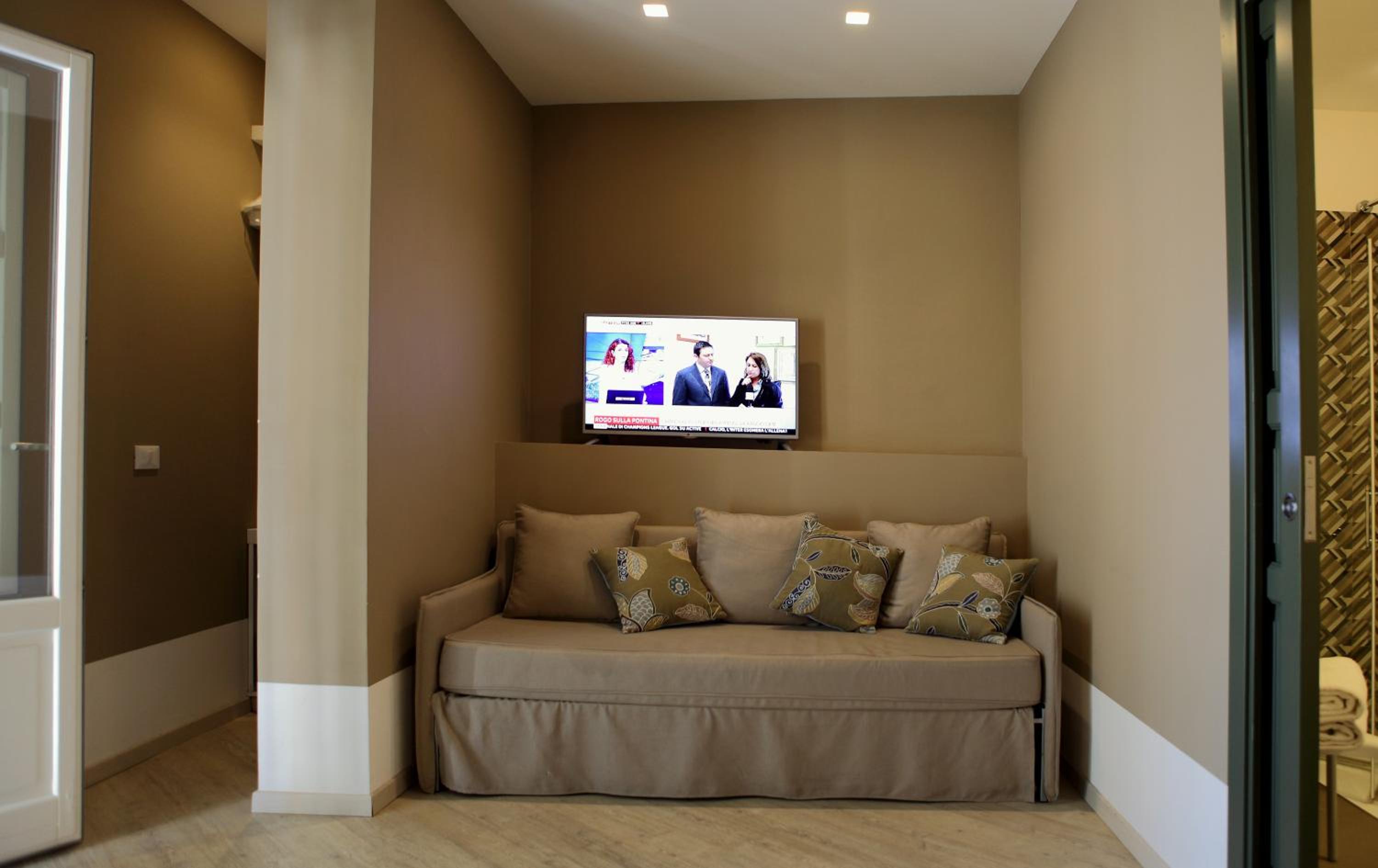 Superior Double Room with Balcony