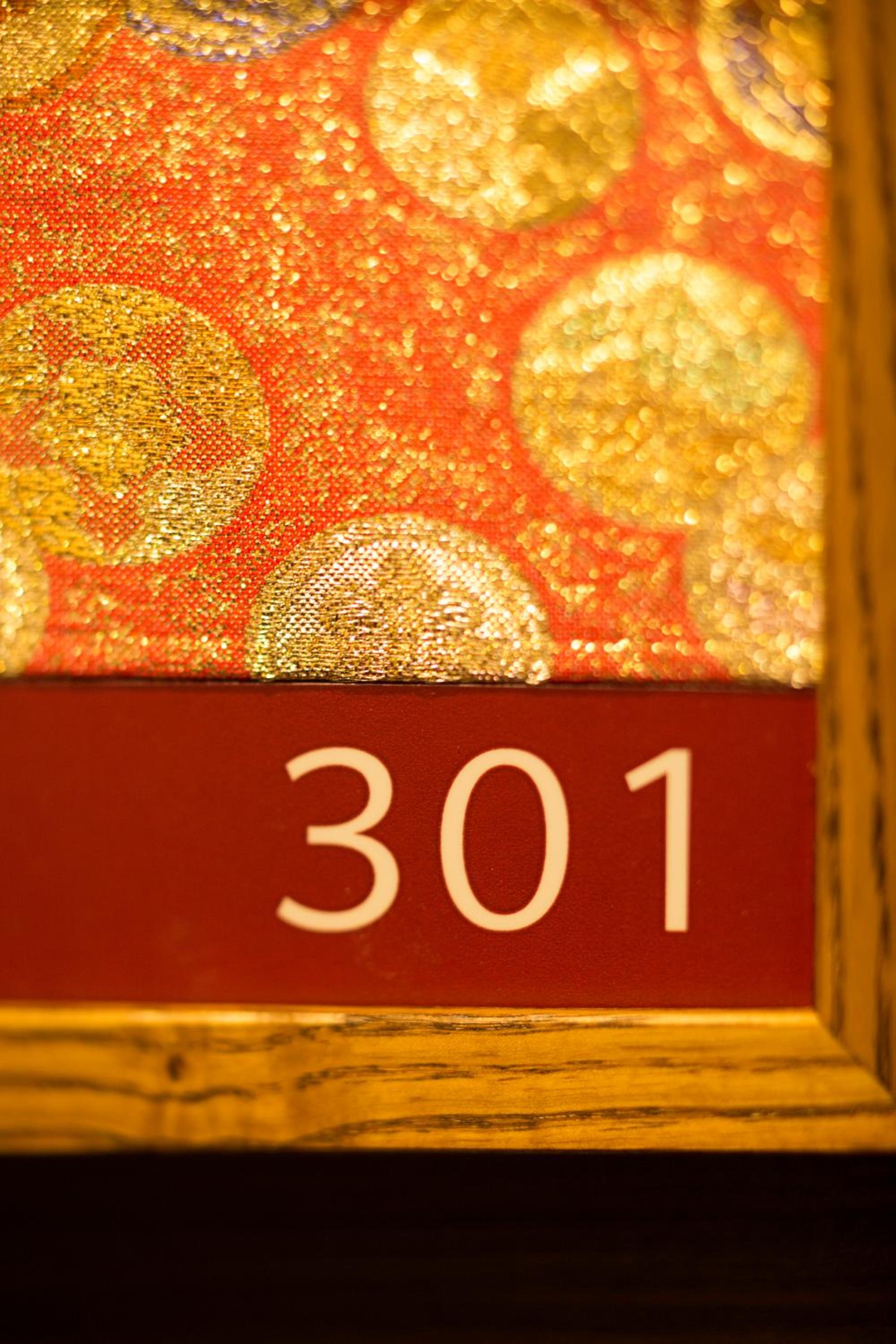 Twin Room thumbnail 6